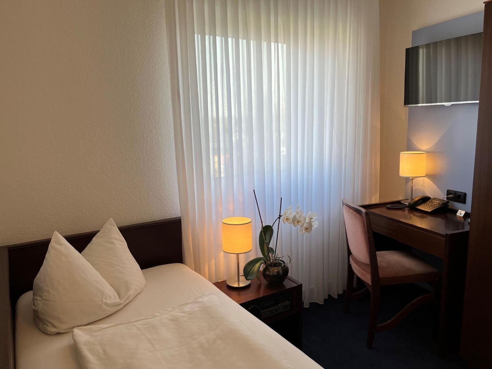 Small Single Room
