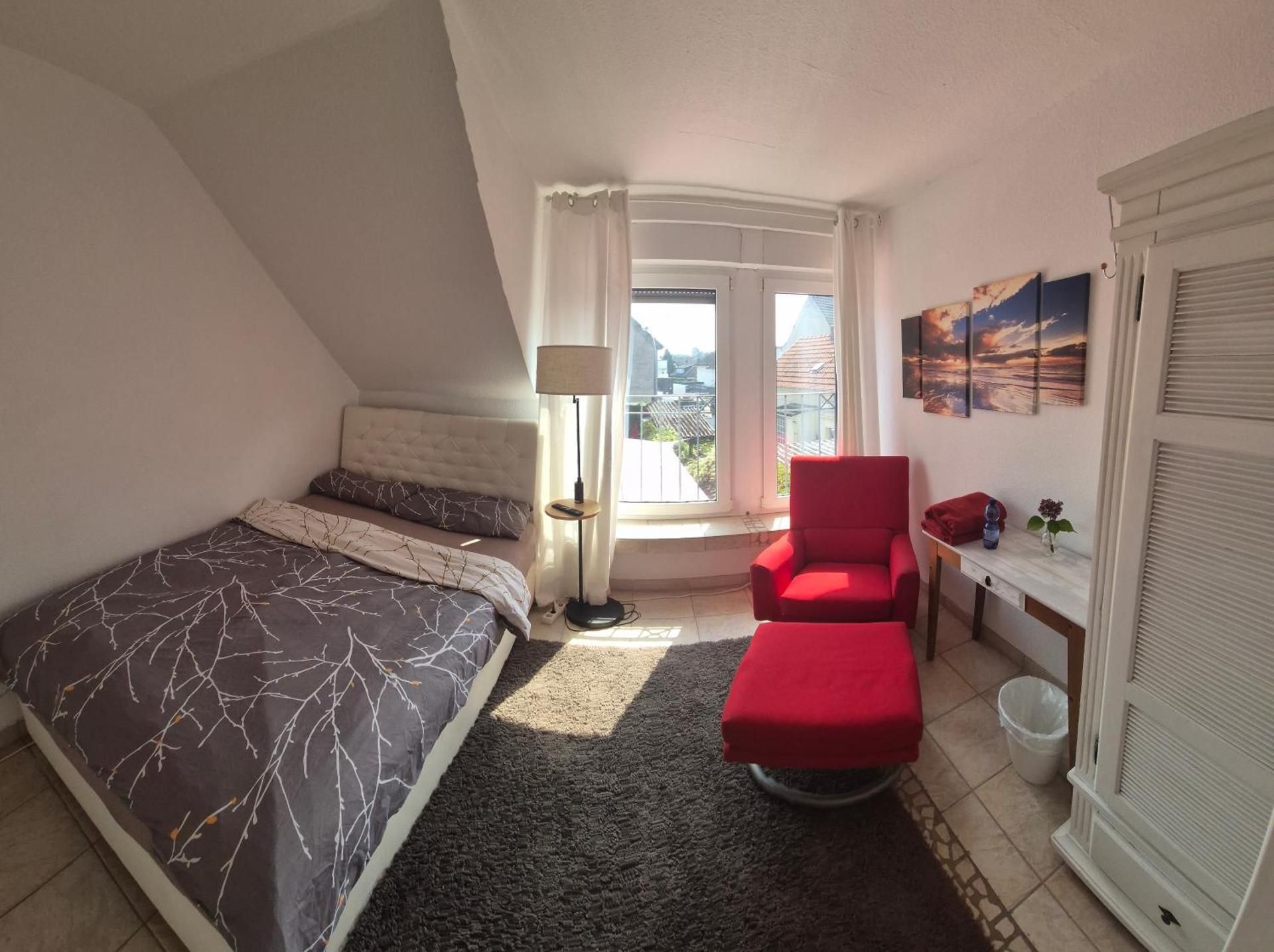 Schonste Lage am Rhein in unmittelbarer Stadtnahe, B & B Double Room