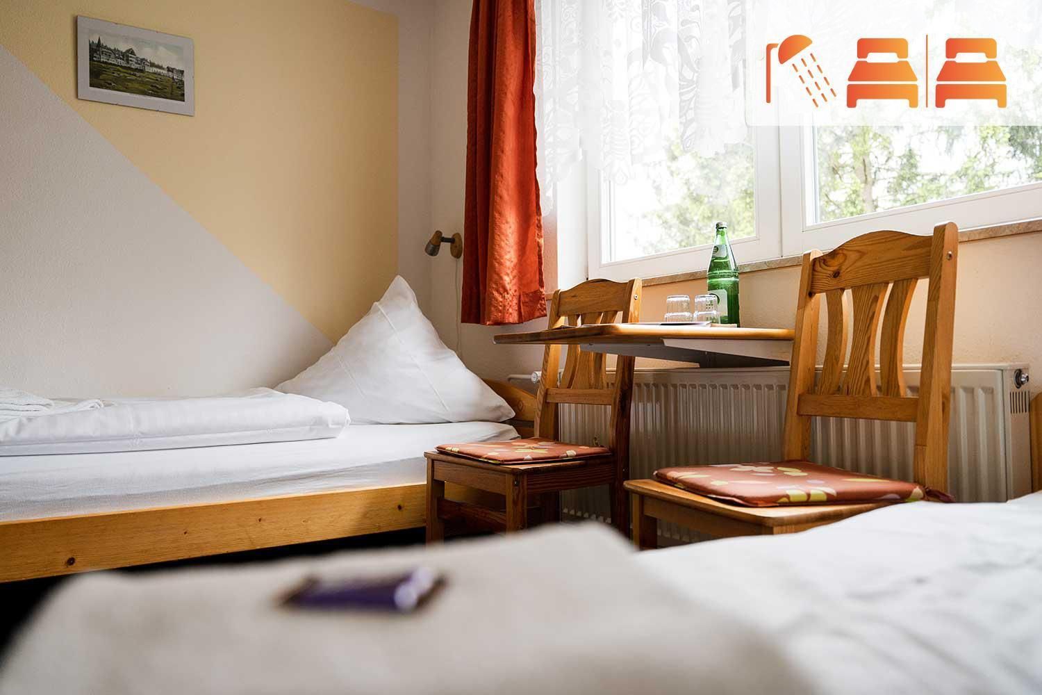 Standard Twin Room with Mountain View