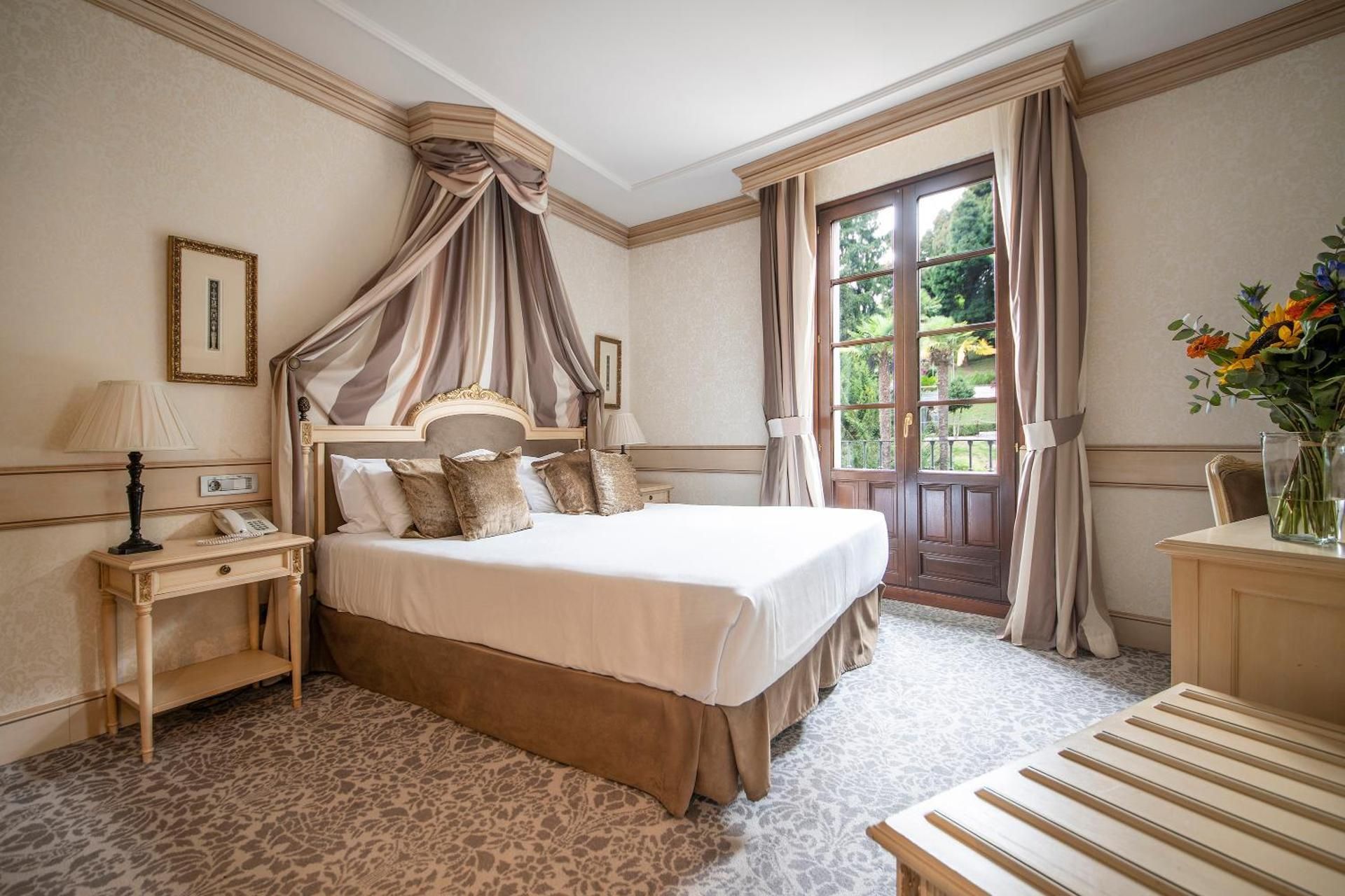 Classic Double Room with Spa Access