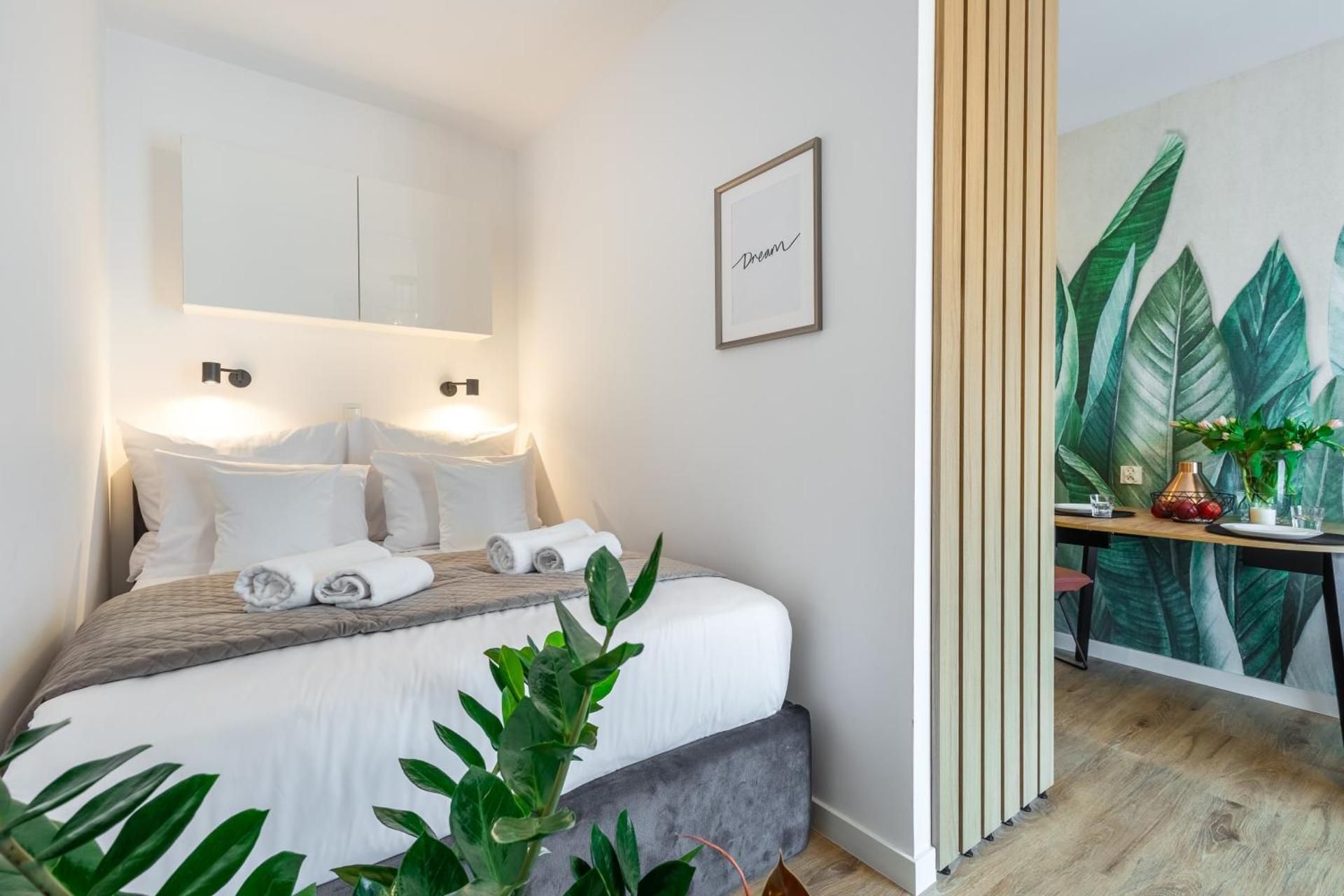 Studio Apartment