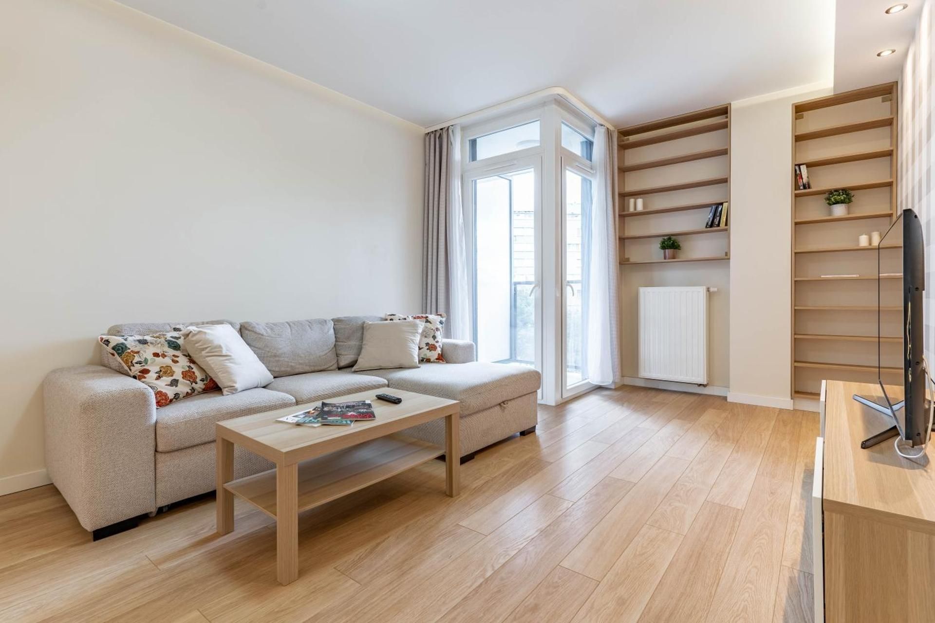 One-Bedroom Apartment with Balcony - 4