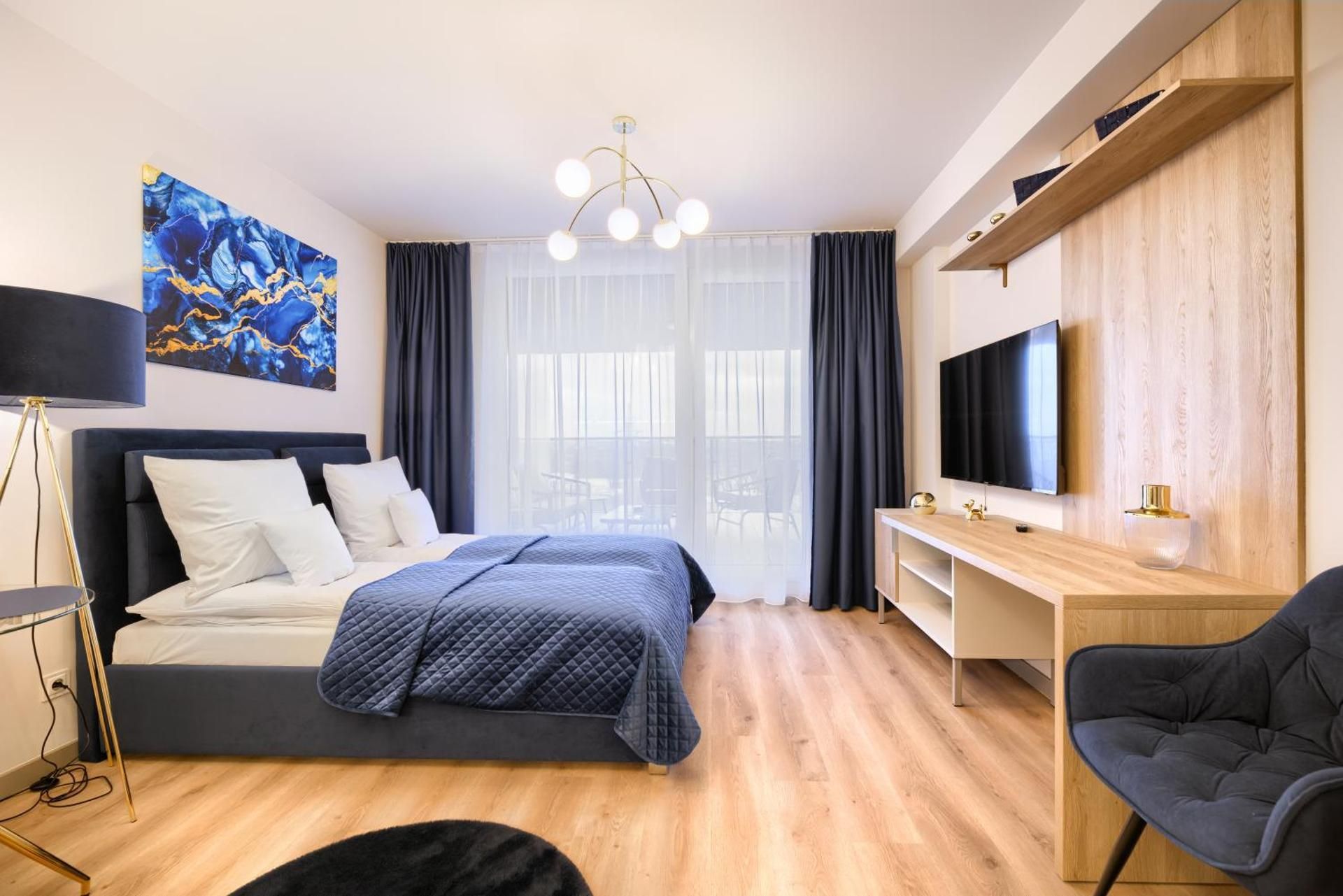 Superior Apartment