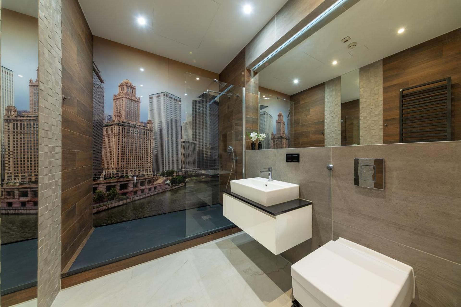 One-Bedroom Apartment with City View