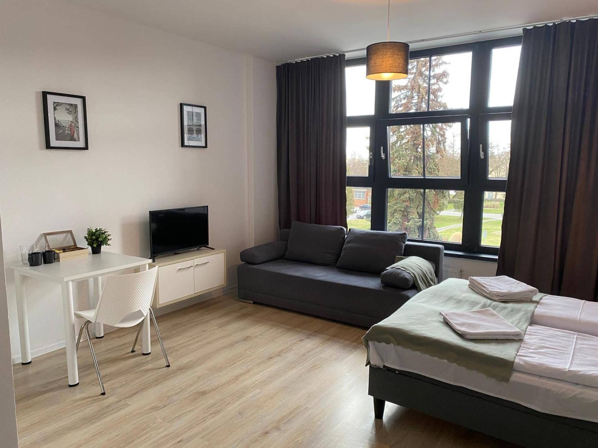 DELUXE APARTMENT