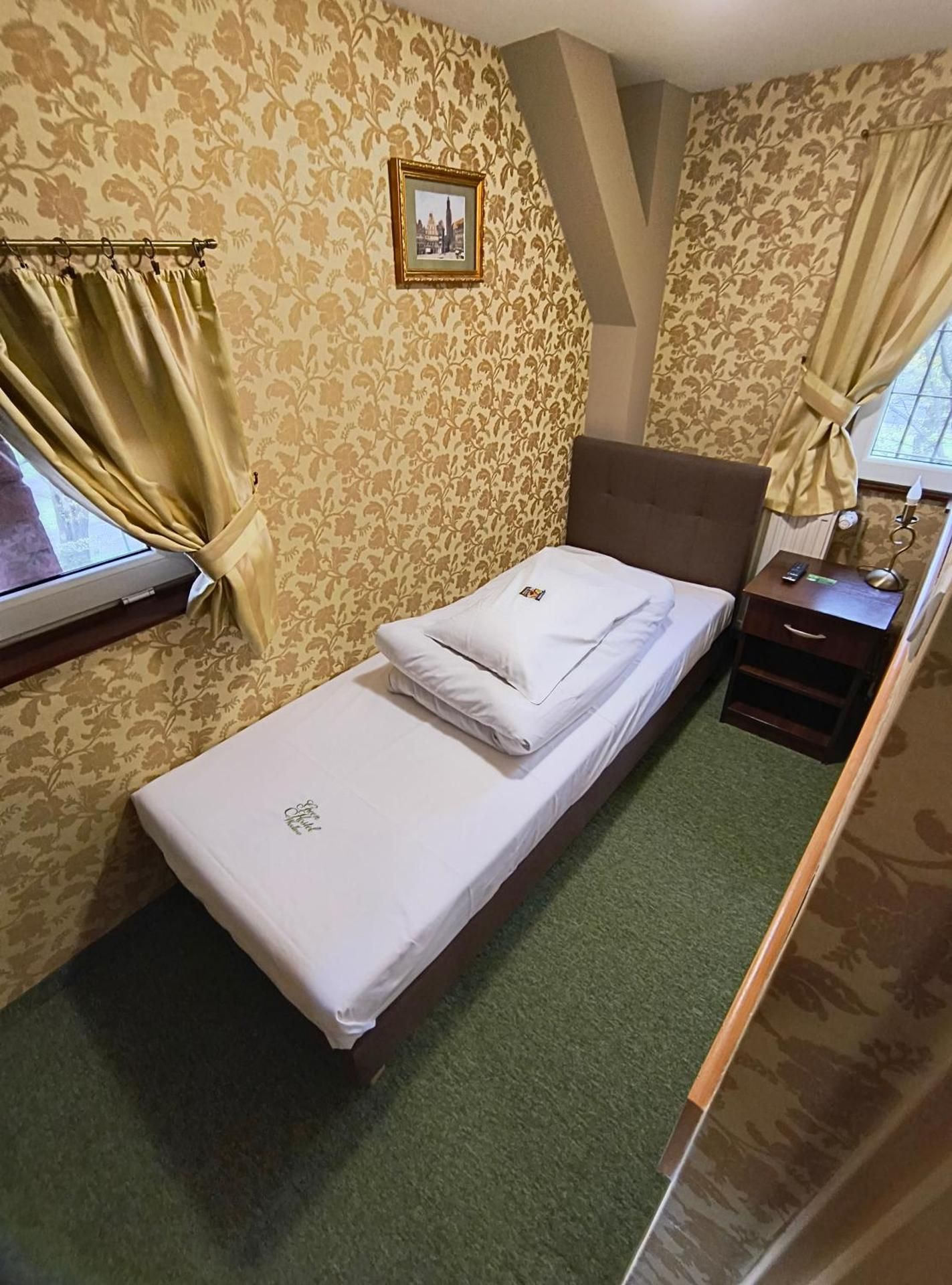Small Single Room