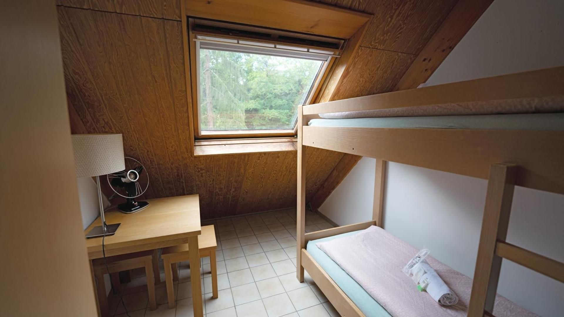 Single Room with Shared Bathroom