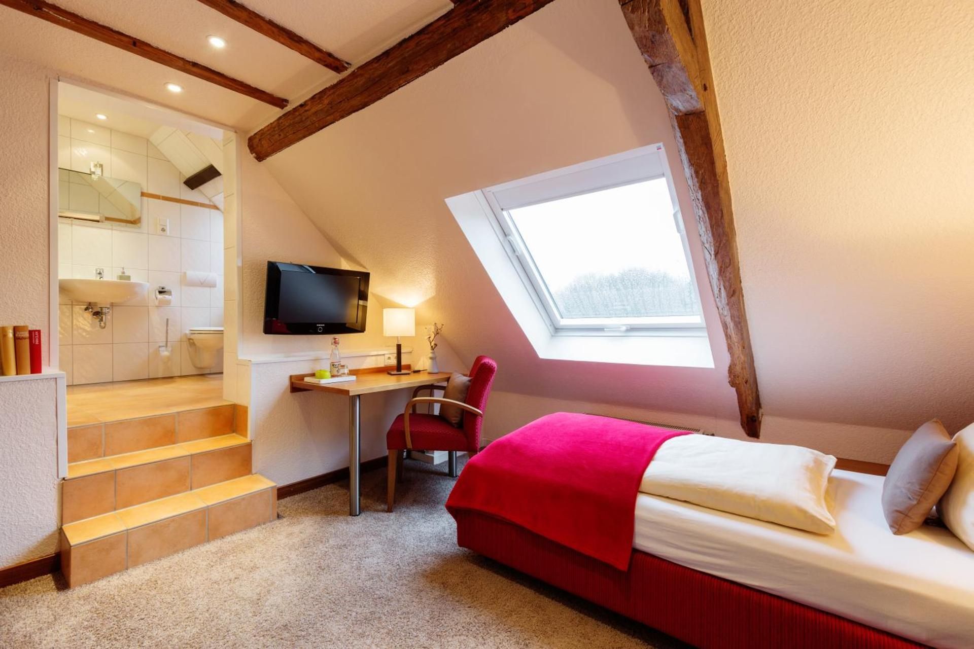 Standard Single Room with Shower