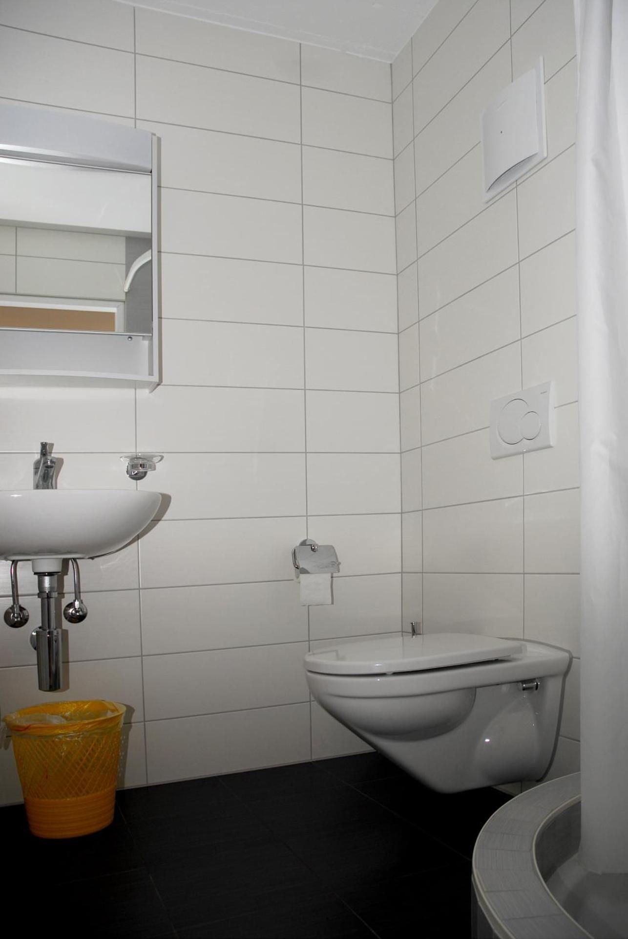 Double or Twin Room with Private Bathroom