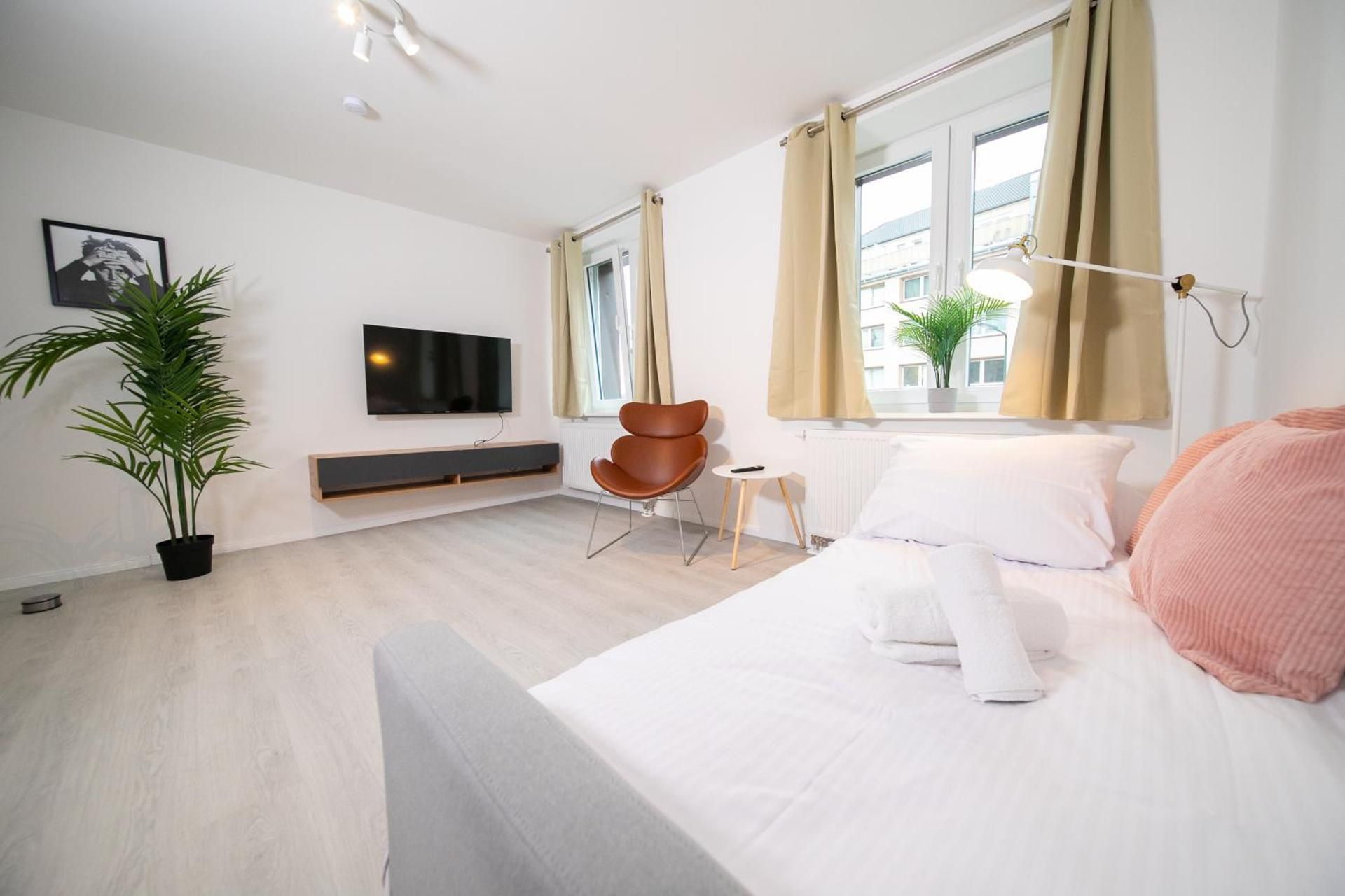 Favorite Stays - Suite and More - 10 Min to fair