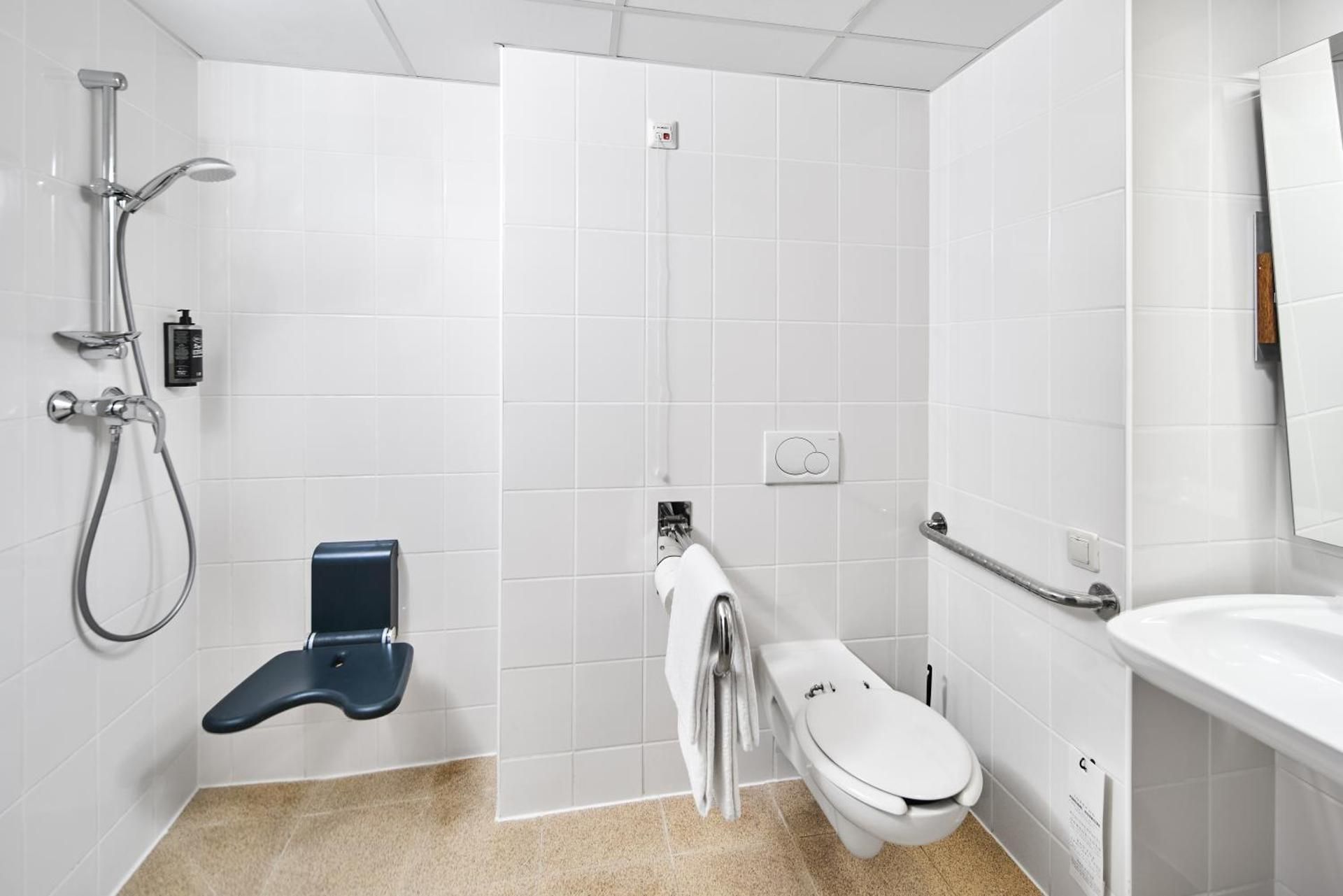 Standard Room - Disability Access