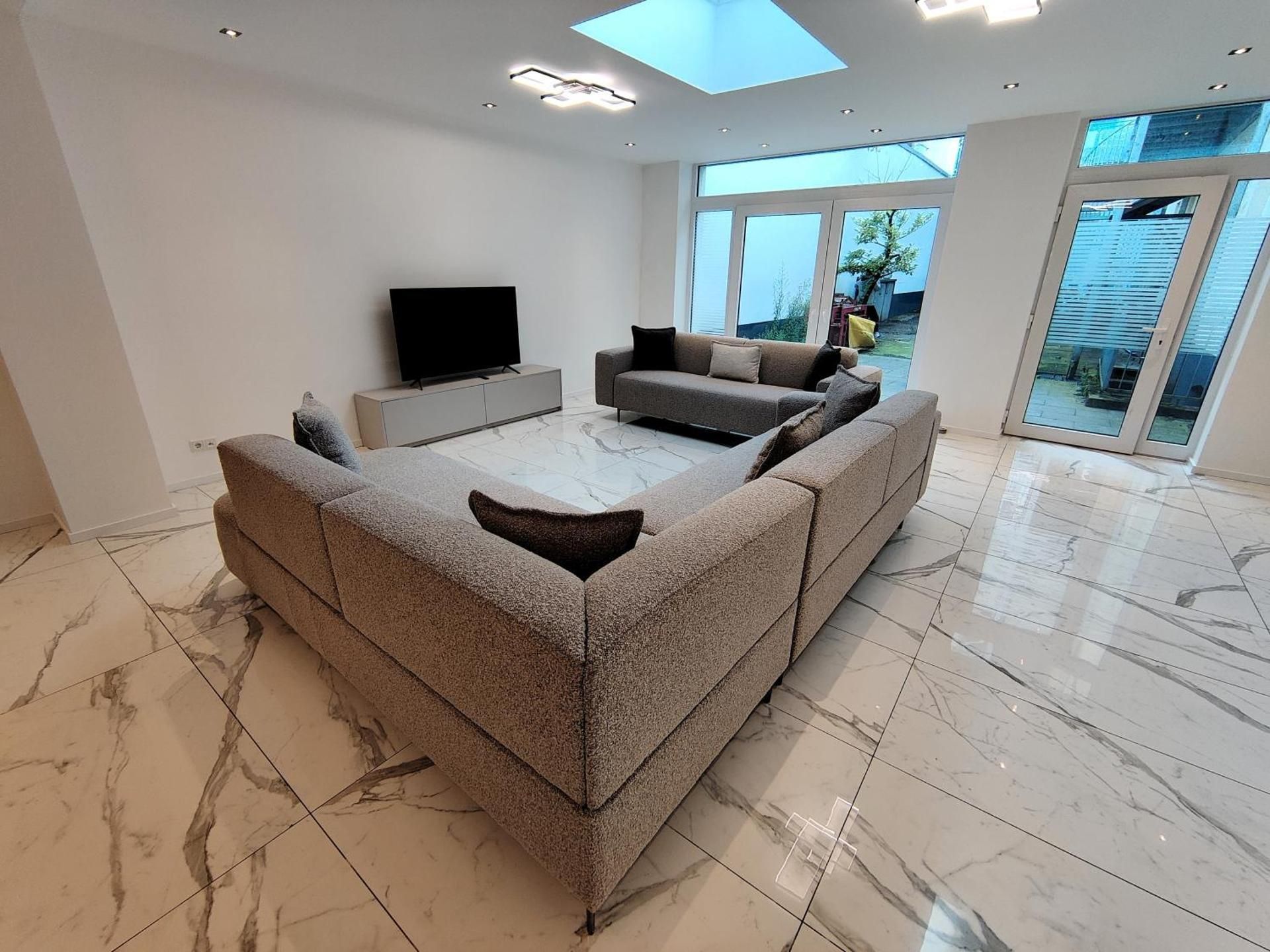 shared lounge/tv area