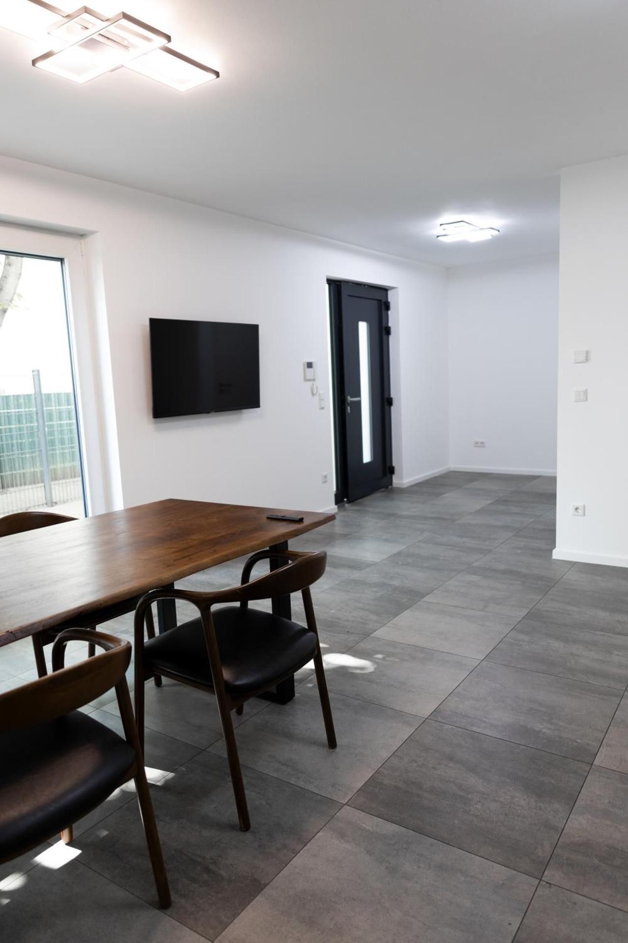 shared lounge/tv area