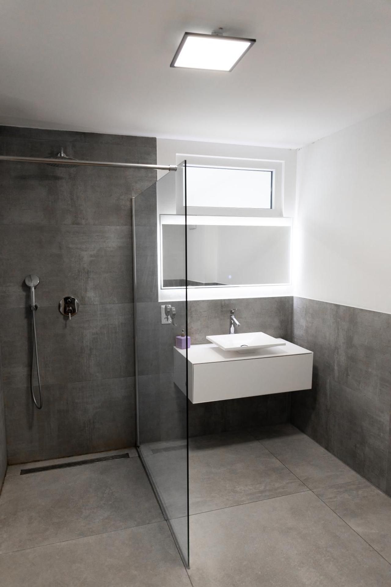 B-Chill House Two-Bedroom Apartment 2