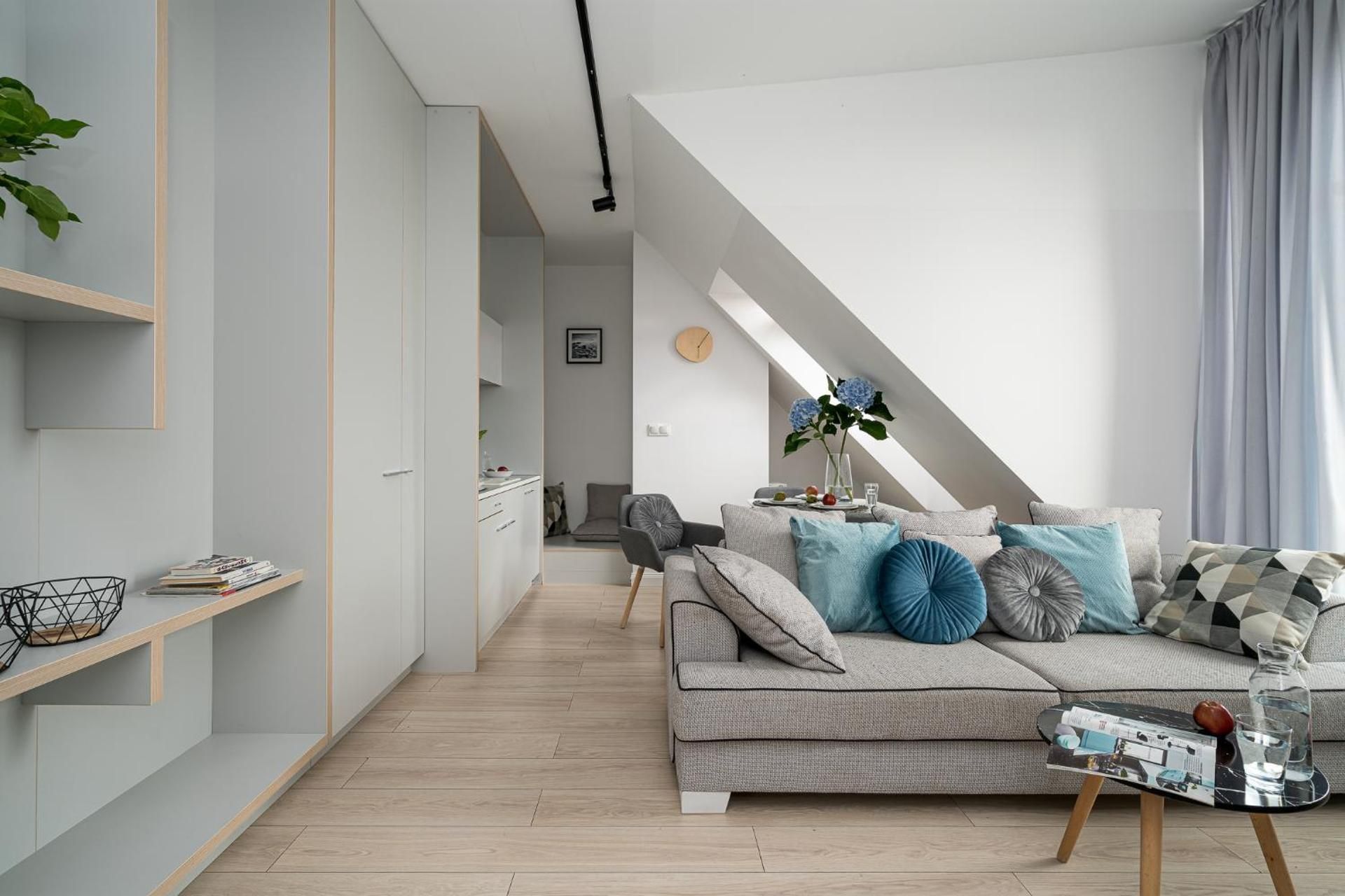 One-Bedroom Apartment