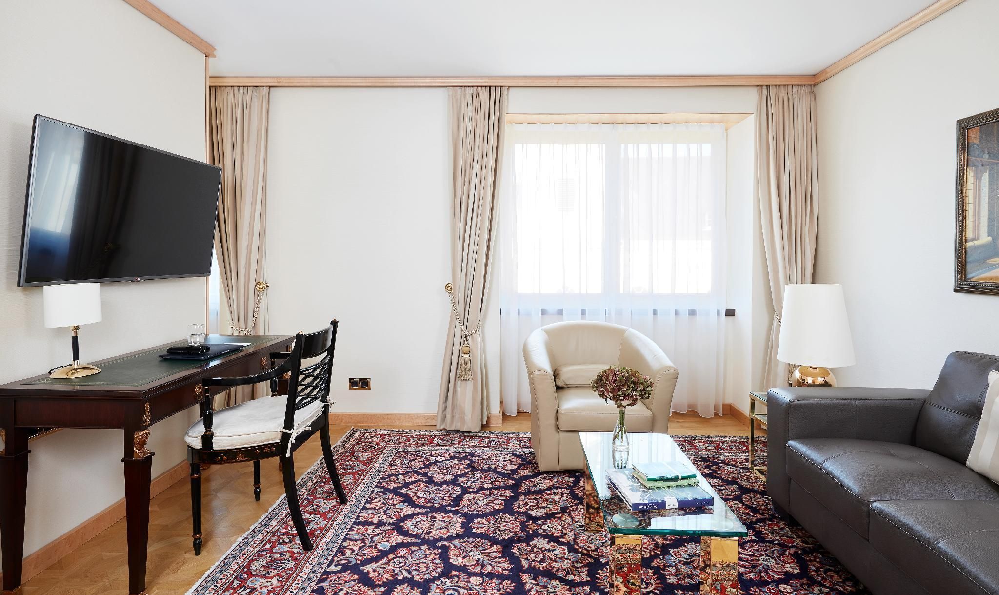 Superior Apartment