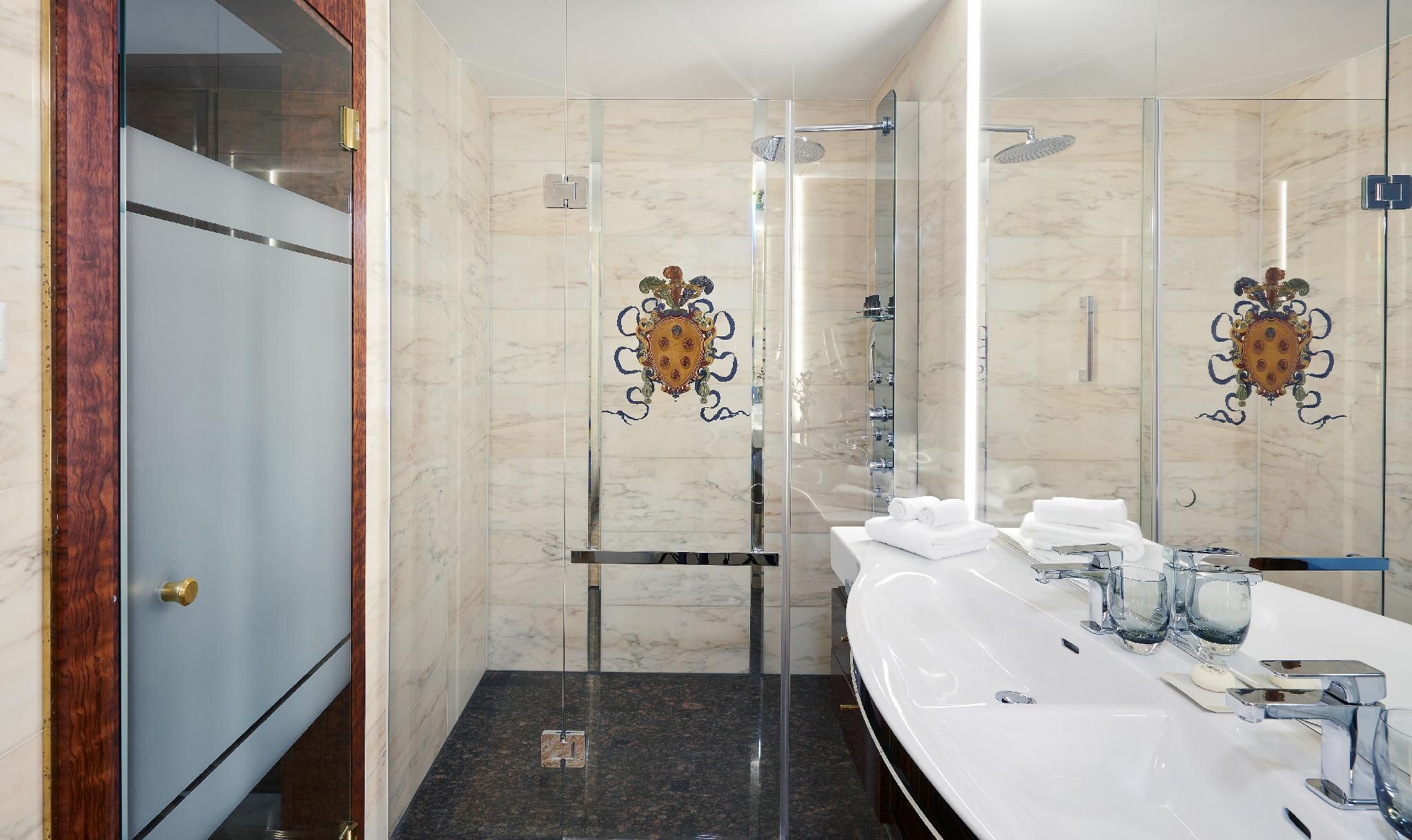 Executive Apartment