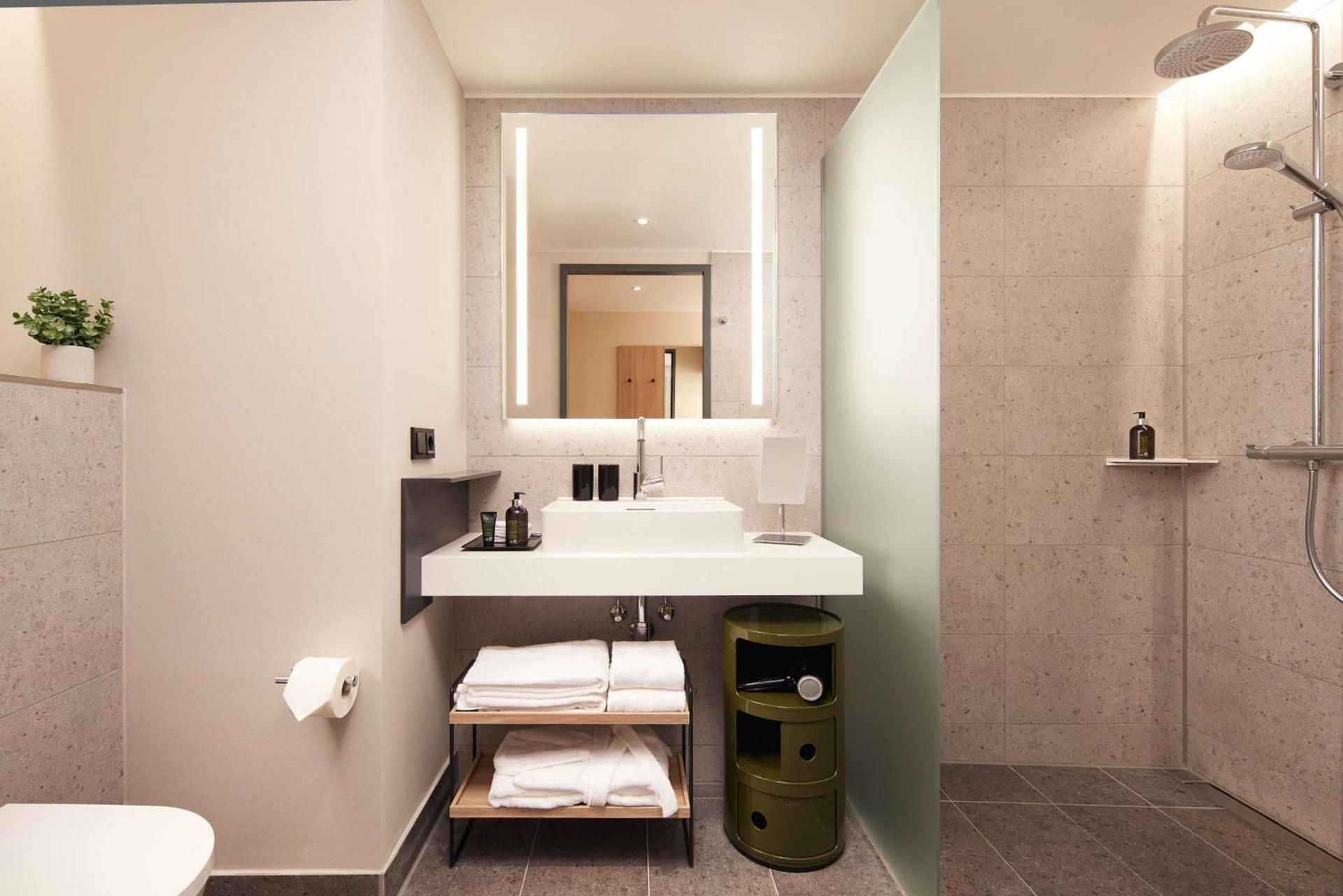 Adina Apartment Hotel Dusseldorf Studio 2