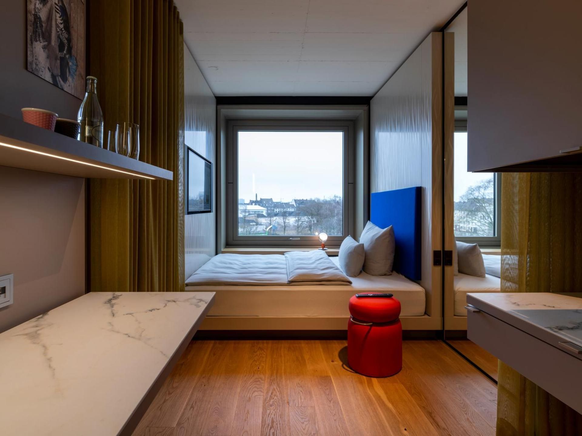 1 Queen Bed, Standard Room, Air Conditioning