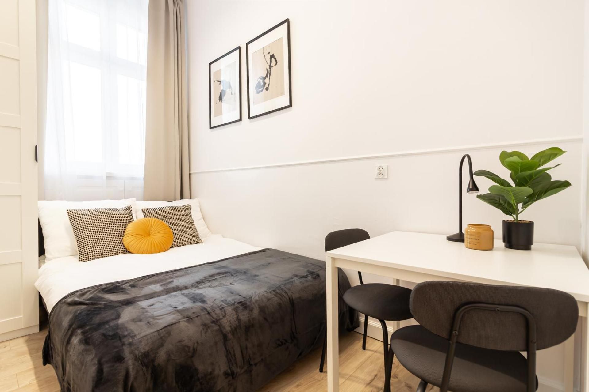 Double Room with Shared Bathroom