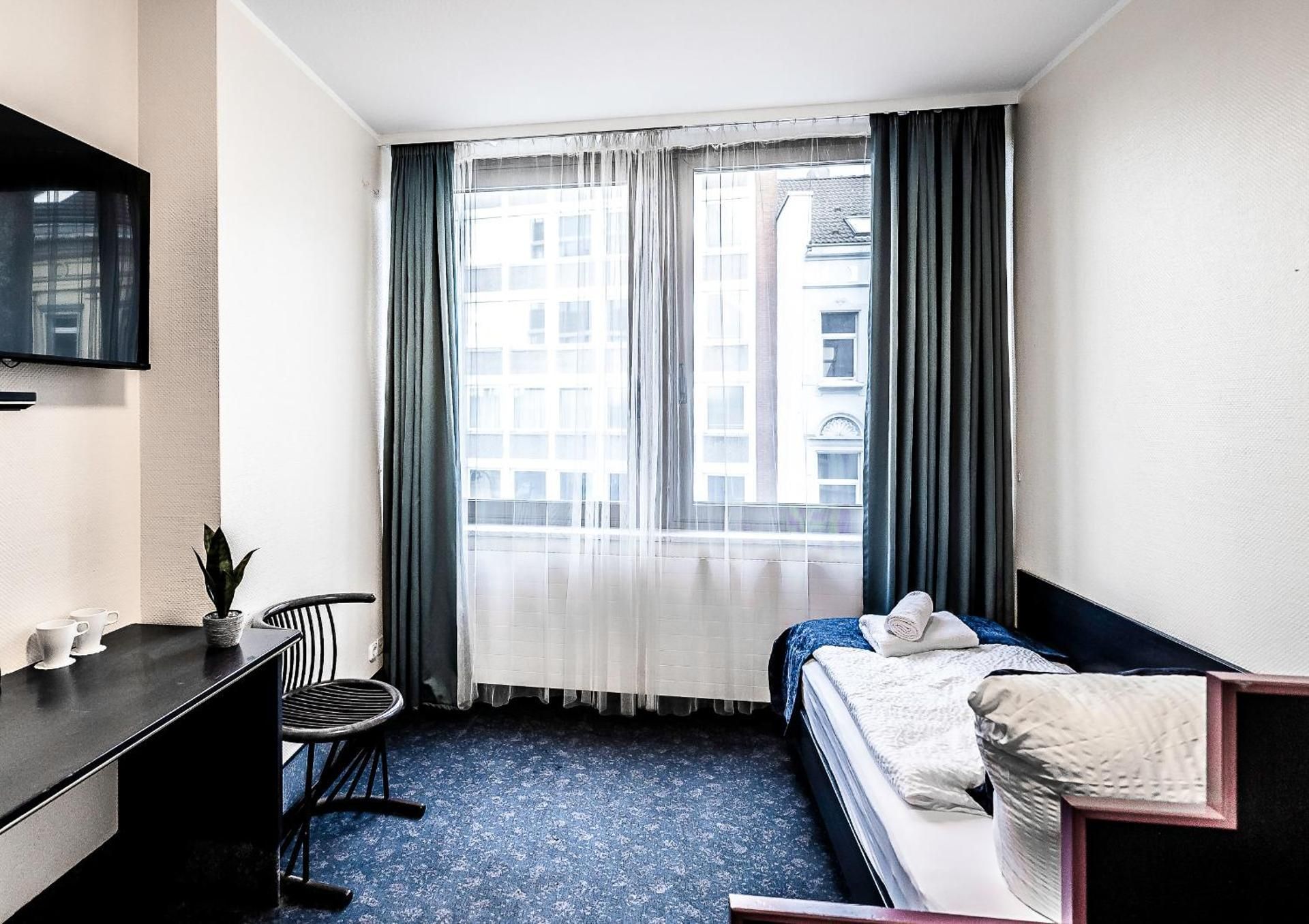Hotel Mirage Dusseldorf-Neuss Comfort Twin Room 2