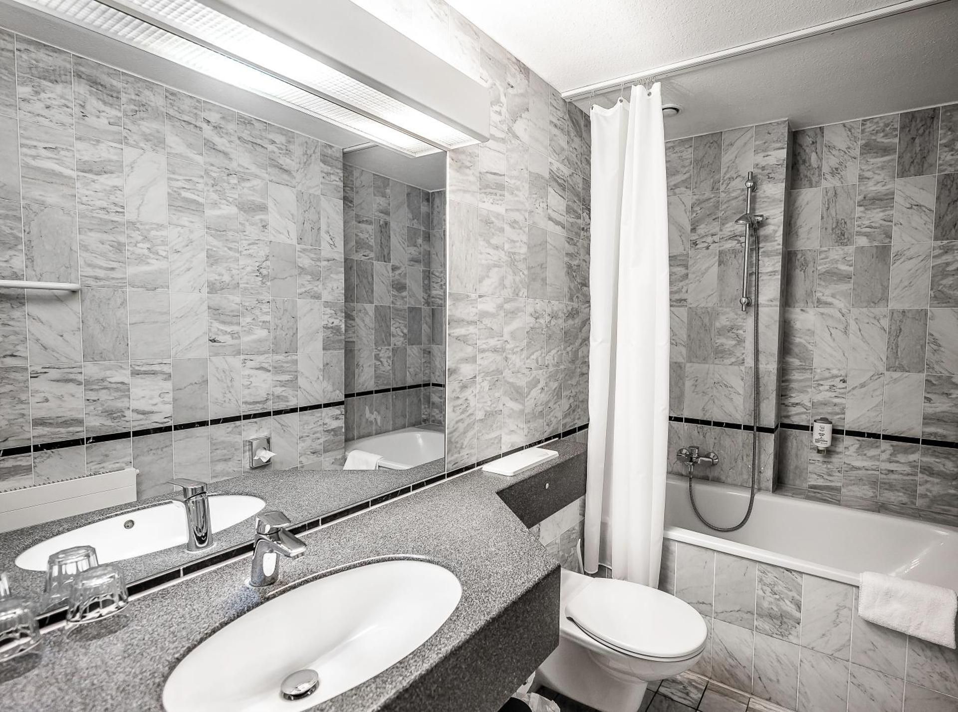 Hotel Mirage Dusseldorf-Neuss Comfort Twin Room