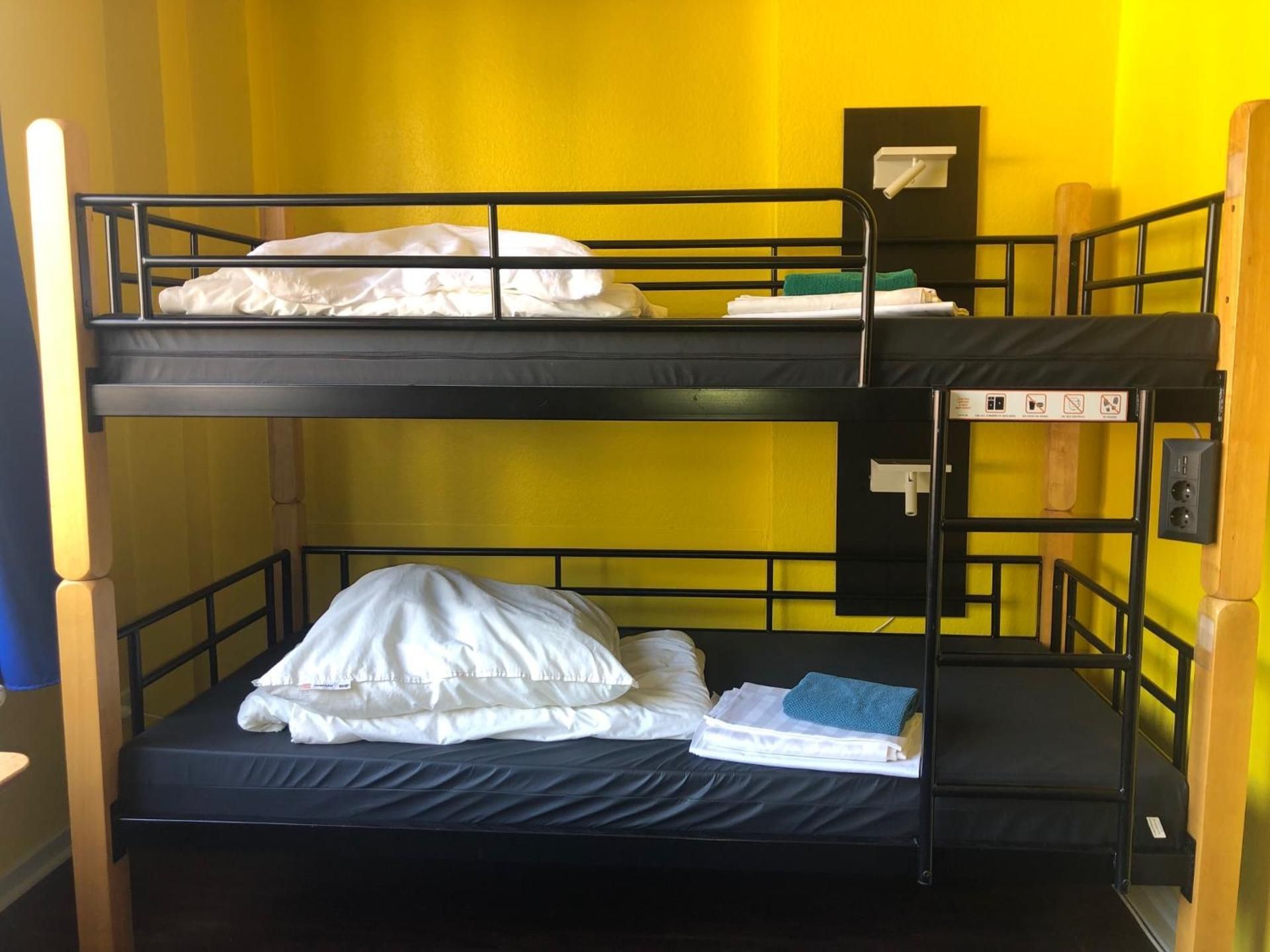 Bed in 6-Bed Dormitory Room (mixed)