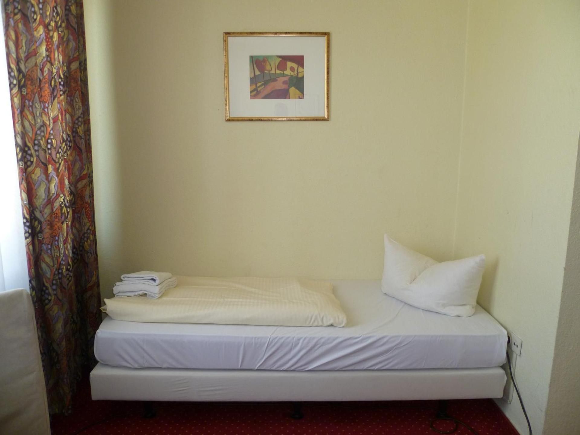 Single Room with Shared Bathroom and Toilet