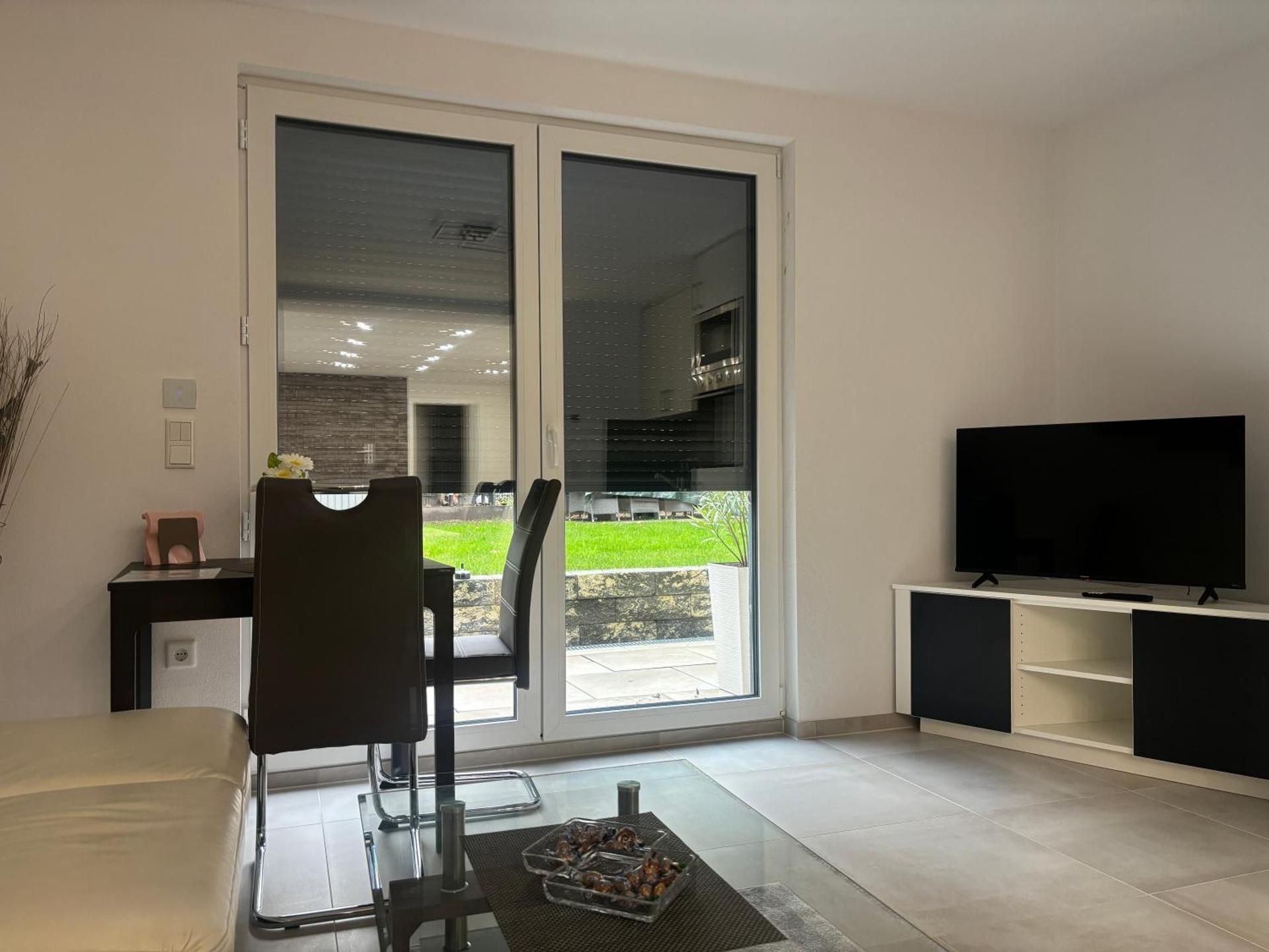 Lenti Dusseldorfer Apartment’s Apartment with Garden View 2