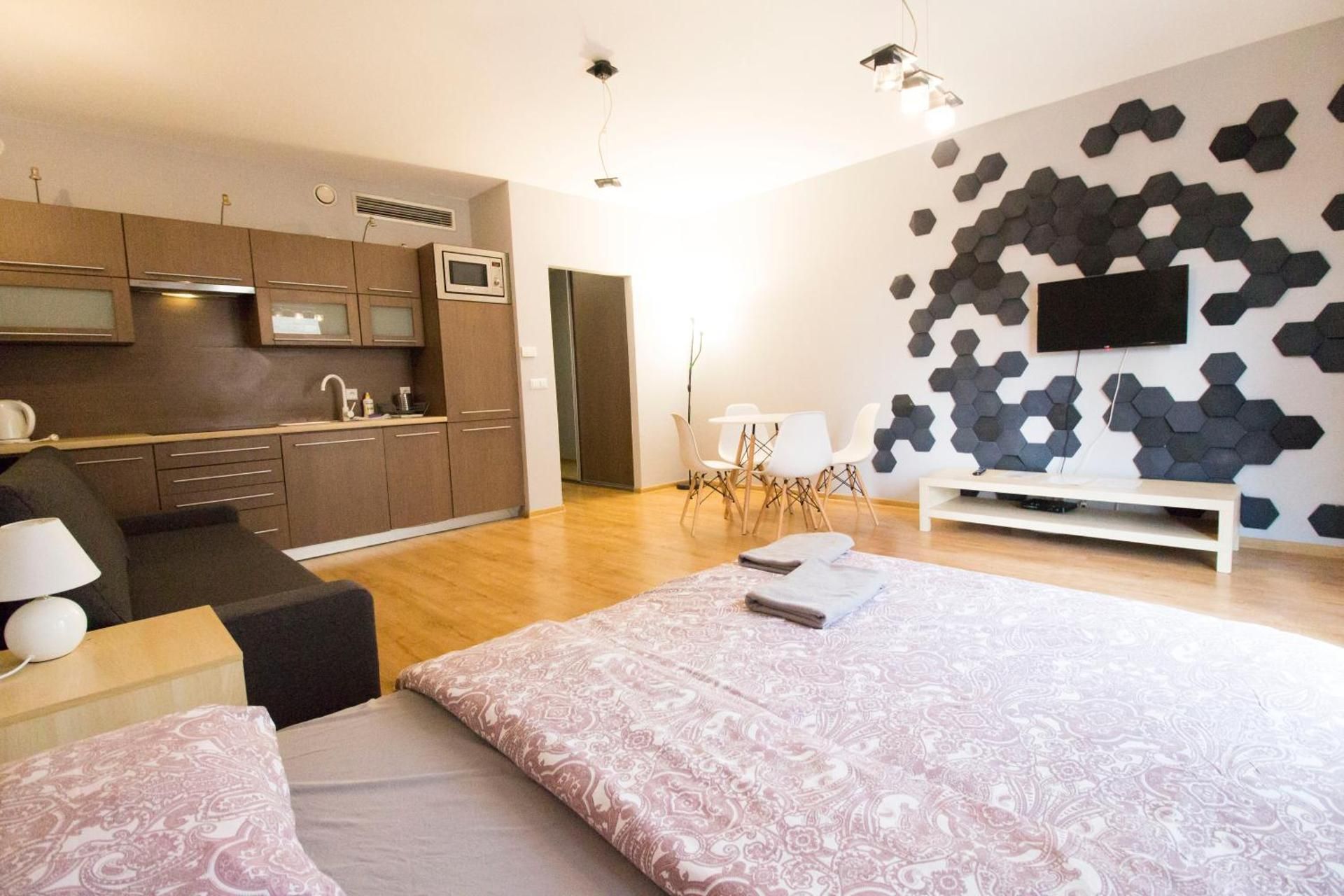 Studio Apartment