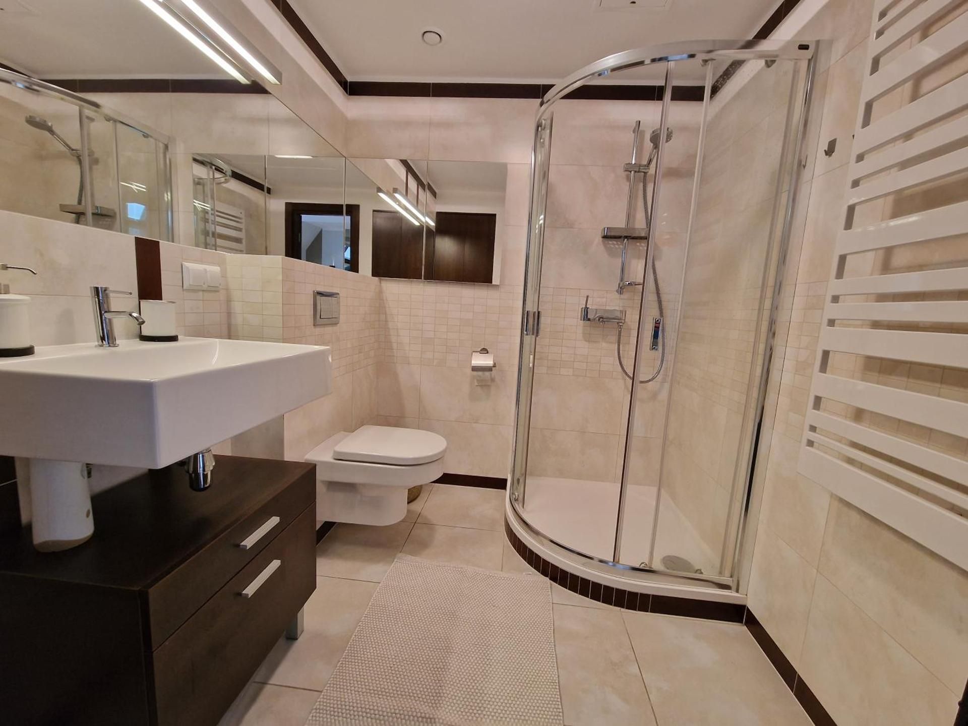 One-Bedroom Premier Apartment