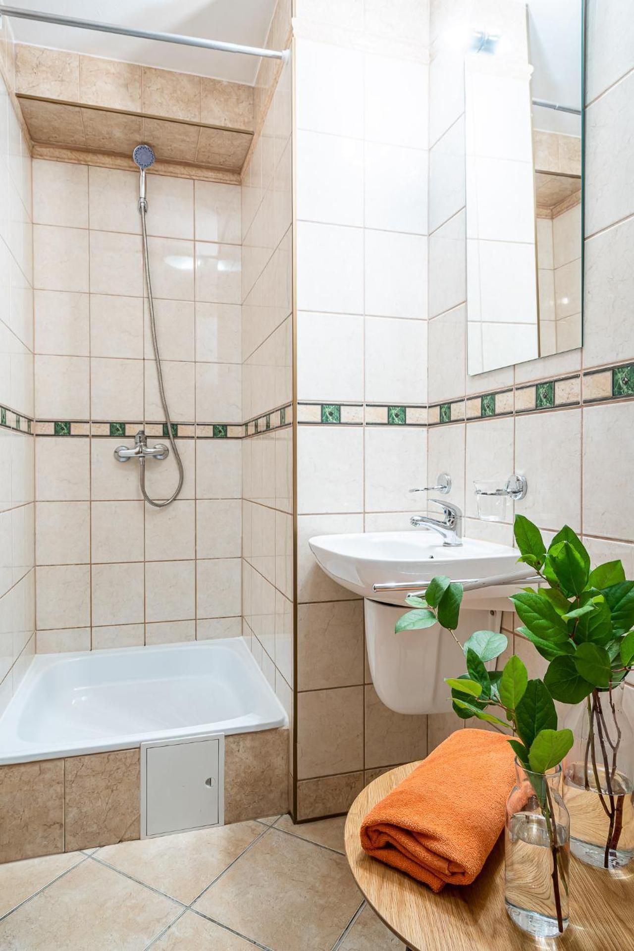 Apartment with Terrace-- Św. Antoniego 15 Street