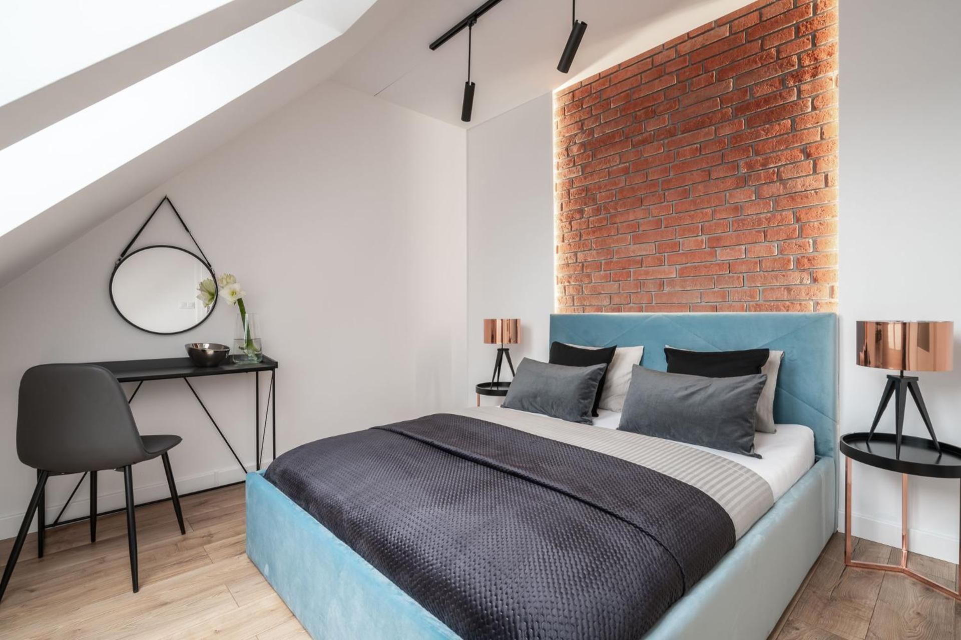 One-Bedroom Apartment - - Wszystkich Świętych 23 Street