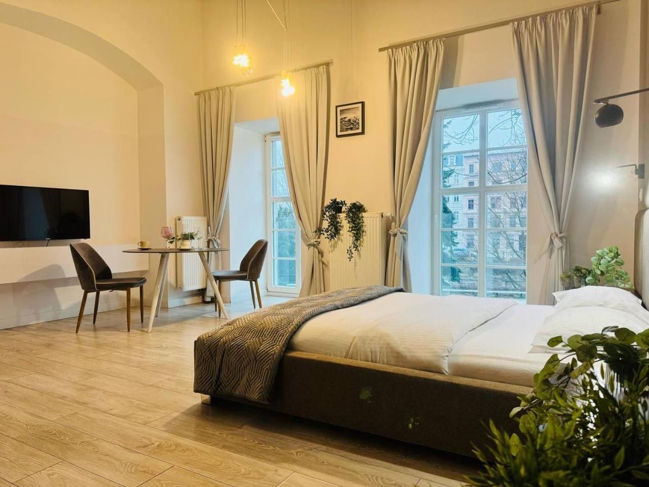 Studio Apartment