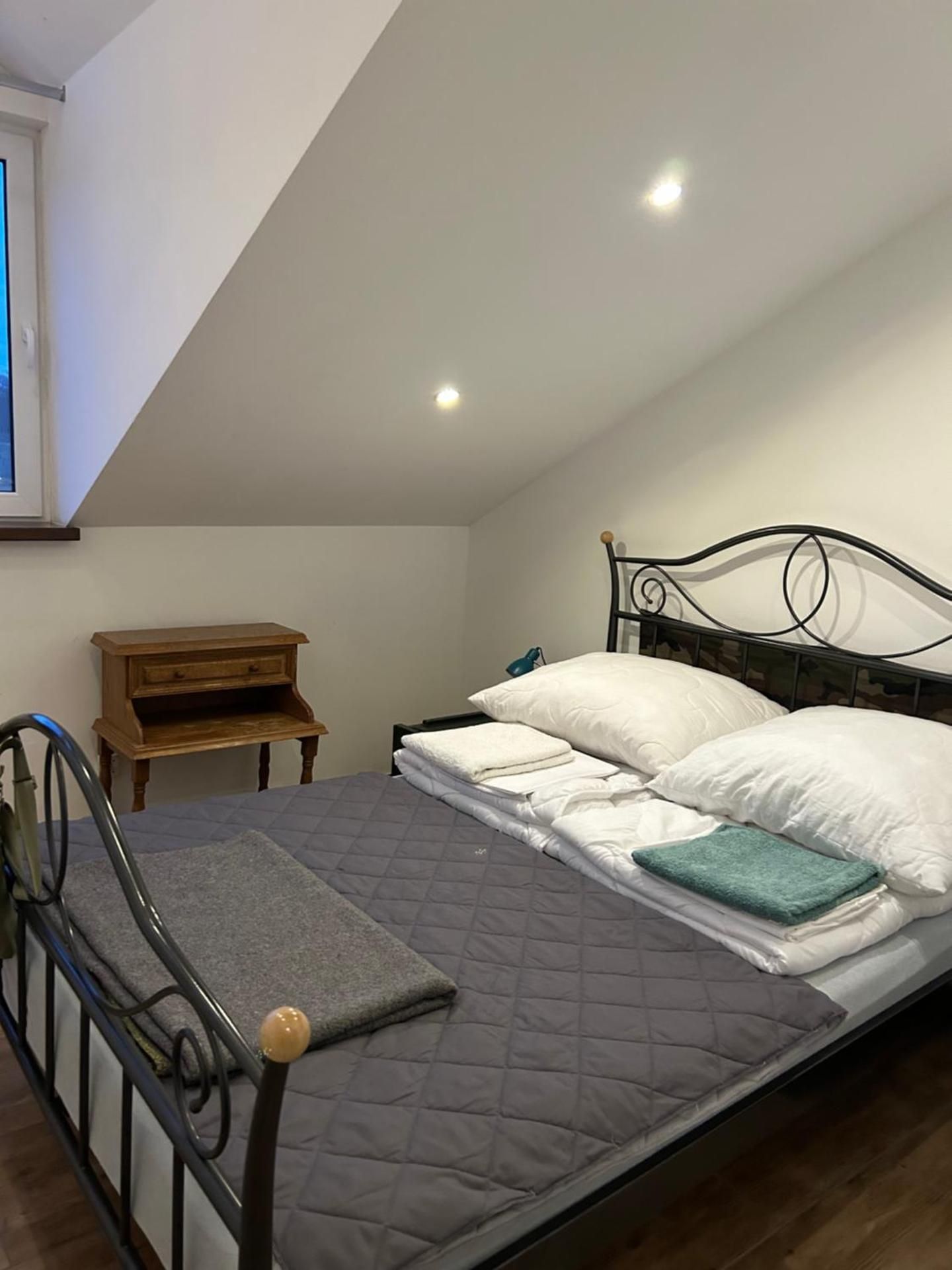 Small Single Room