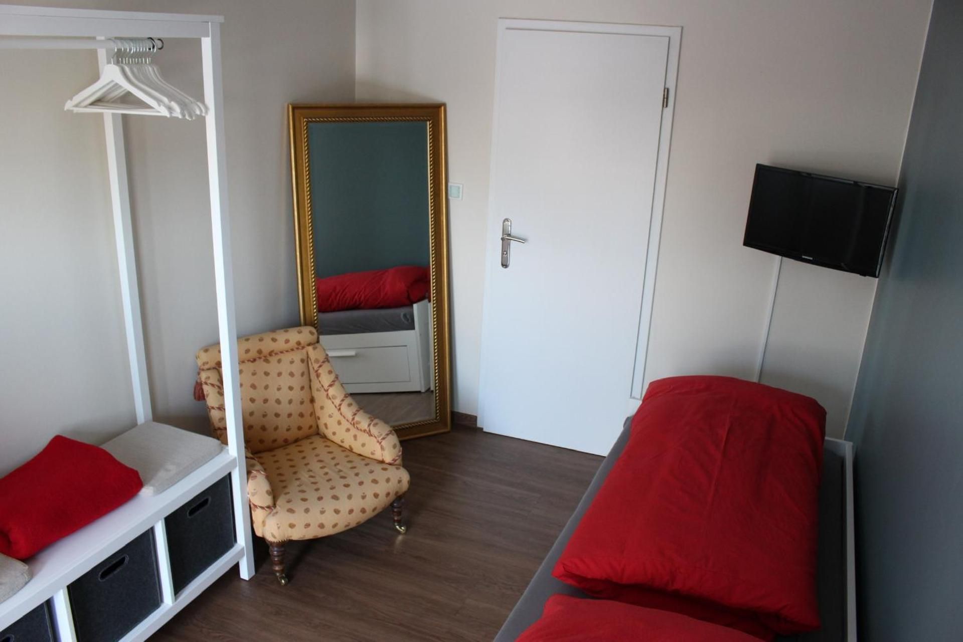 Single Room With Private Bathroom
