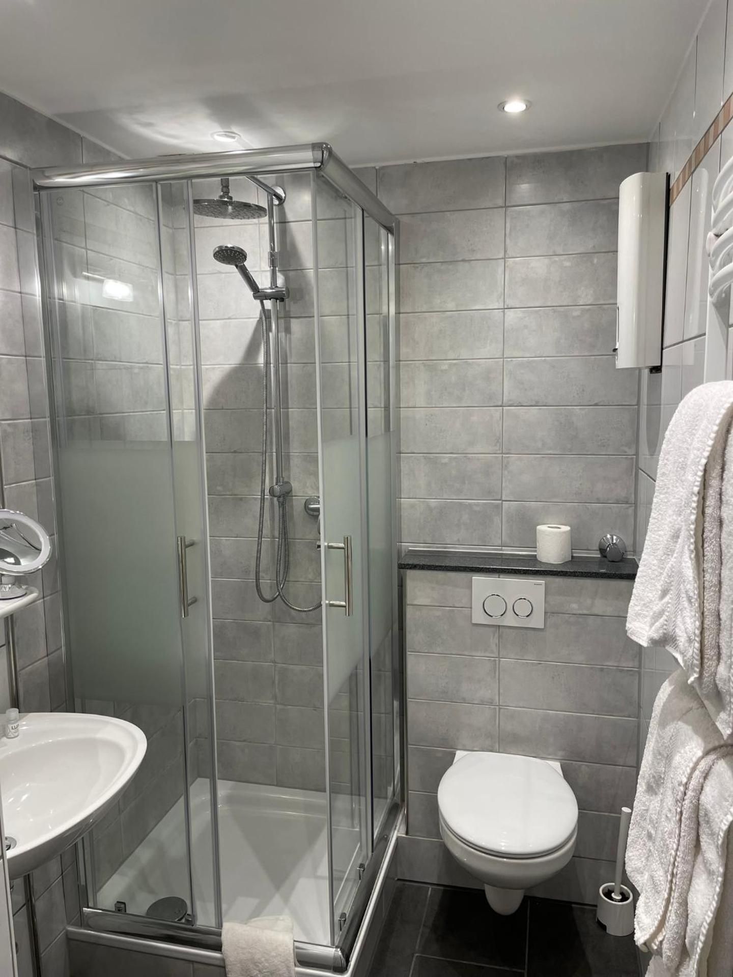 Two-Bedroom Apartment (3 Adults)