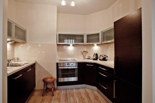 2 Bedrooms Apartment 1 Queen Bed 2 Sofa Beds