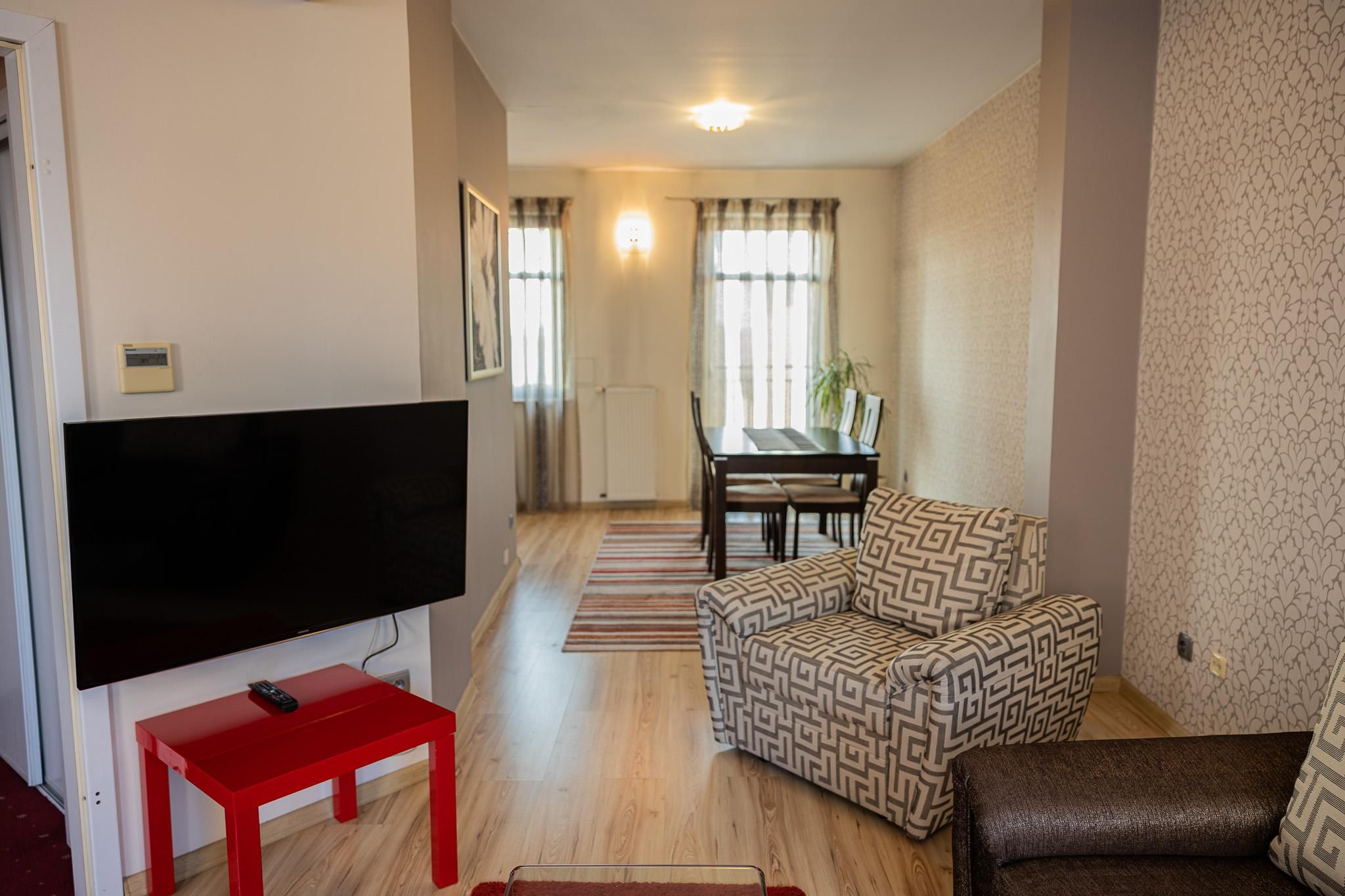 2 Bedrooms Apartment 1 Queen bed 2 Sofa Beds
