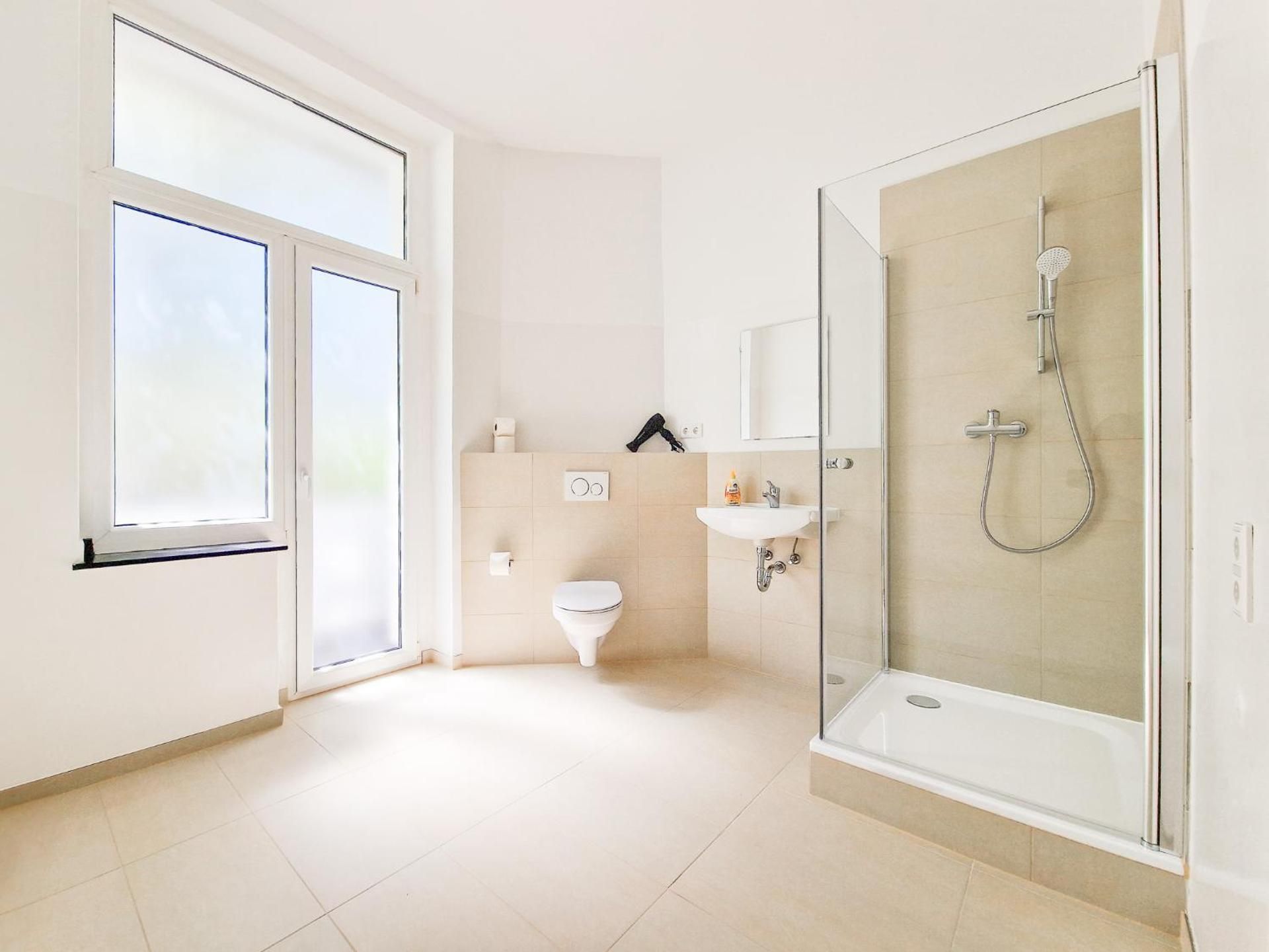 Three-Bedroom Apartment with Balcony