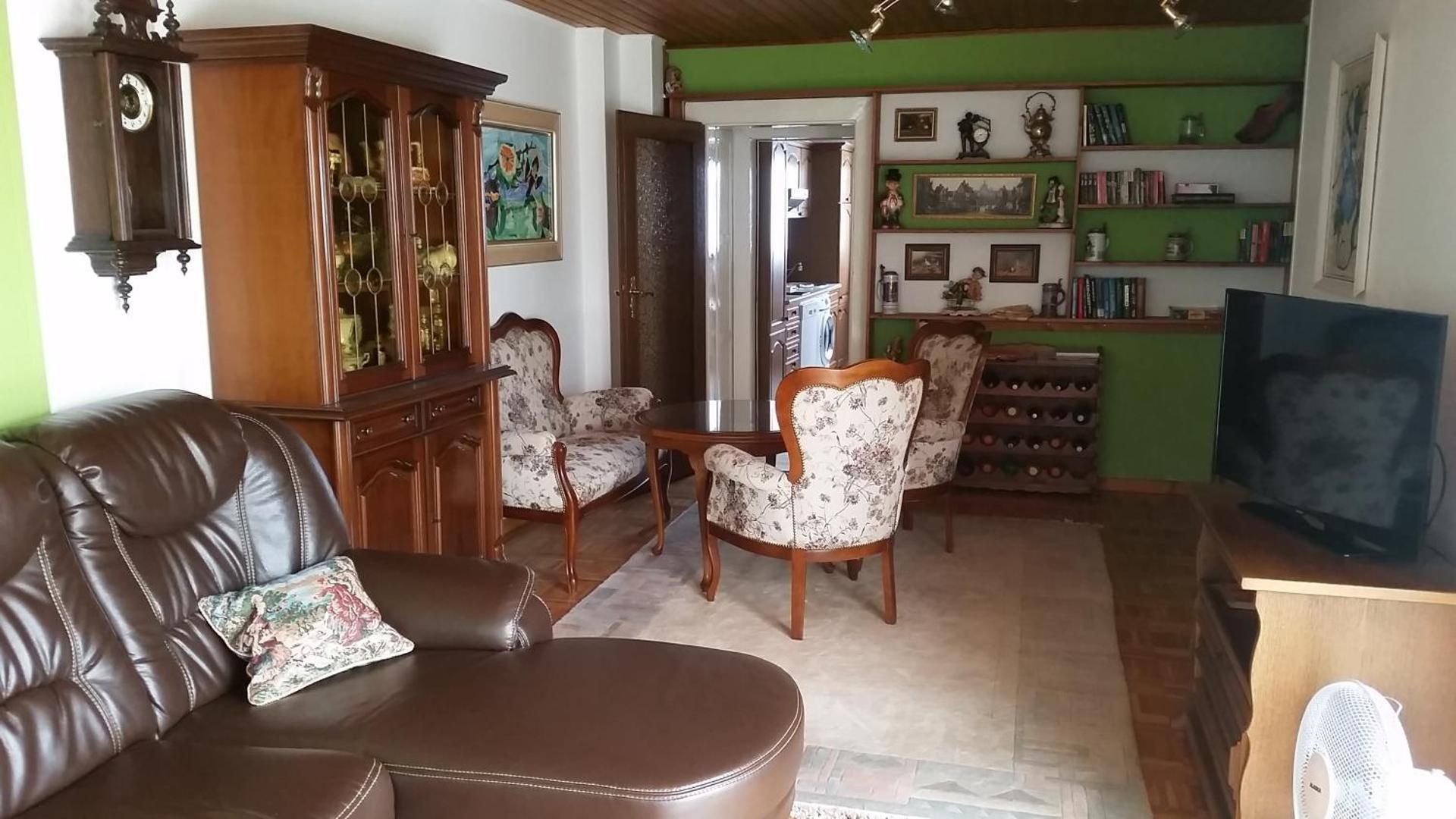 shared lounge/tv area