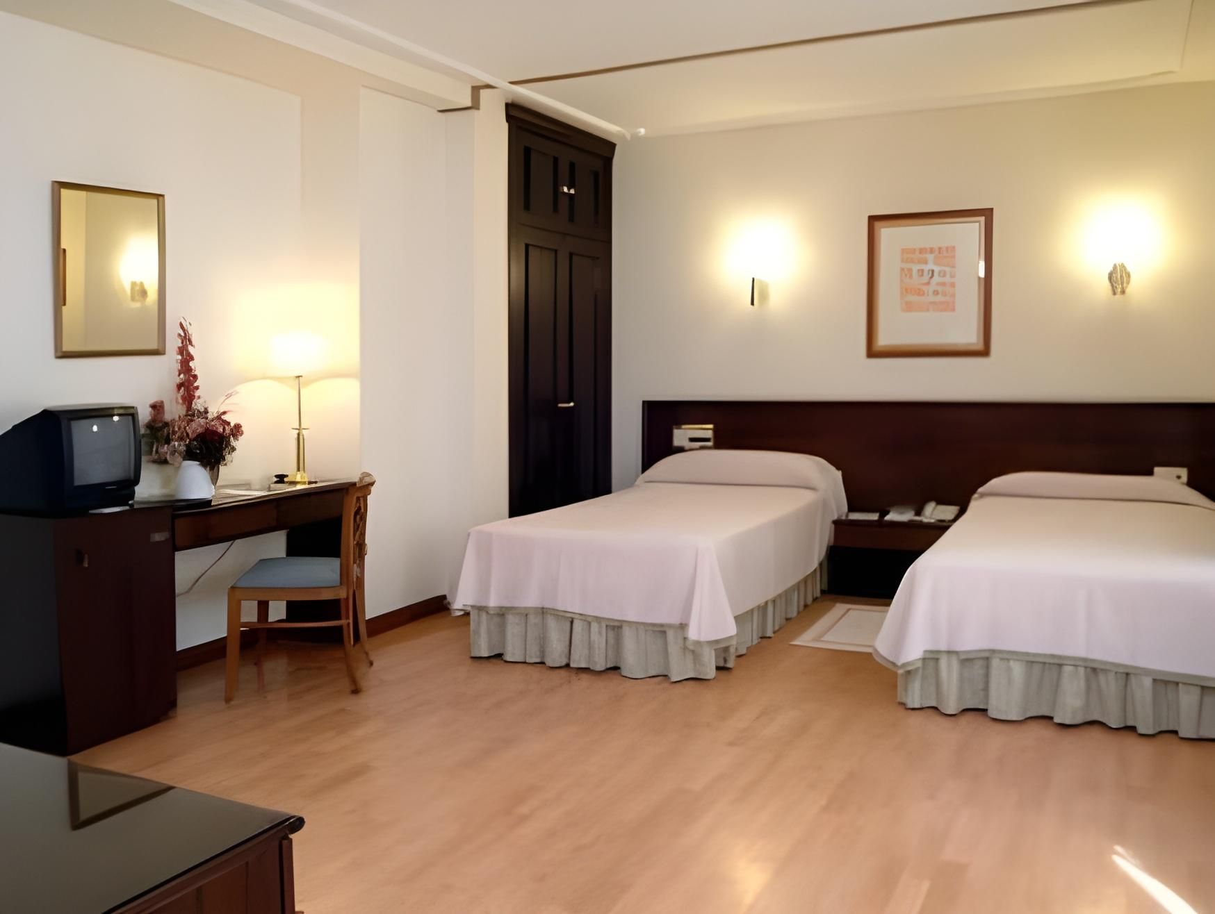 Double Room (3 Adults)
