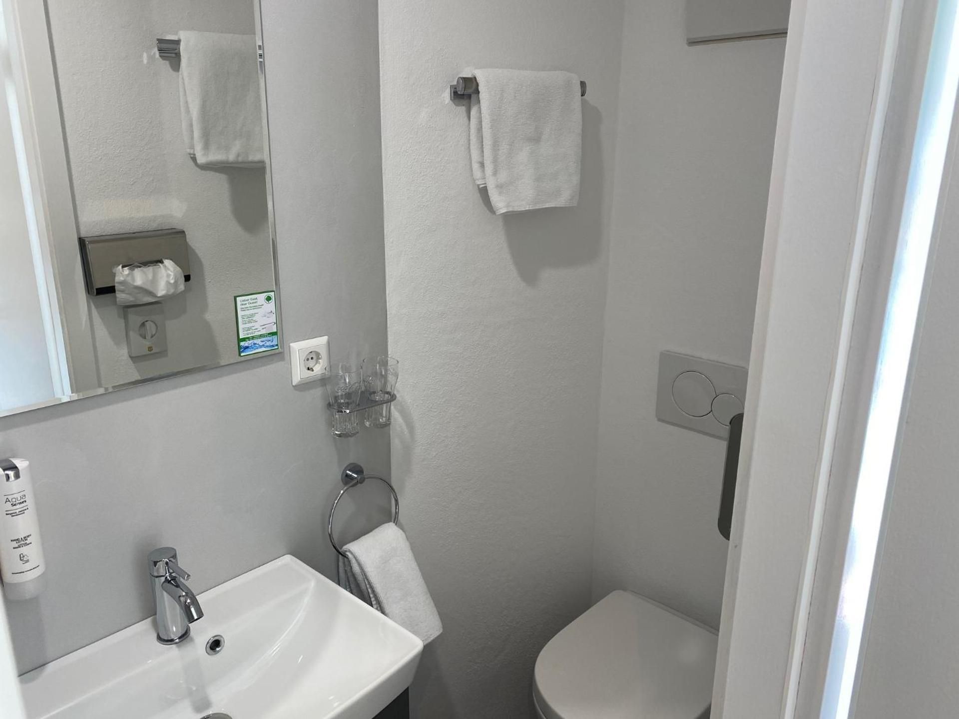 Budget Single Room