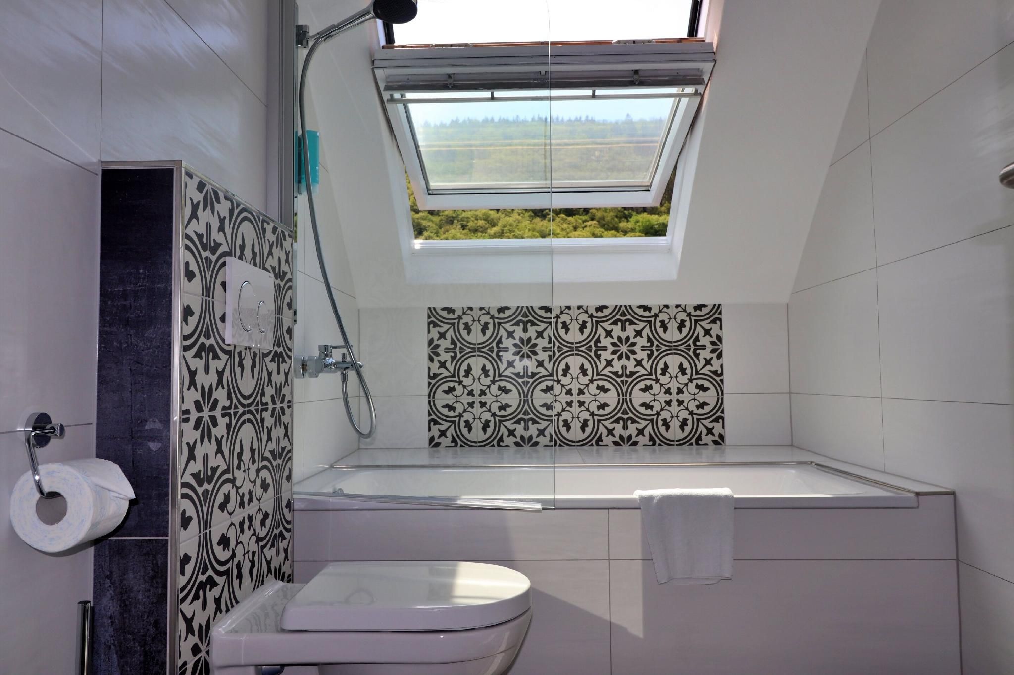 Apartment-Superior-Ensuite-Blick auf den Fluss-Apartment Dortebachtal