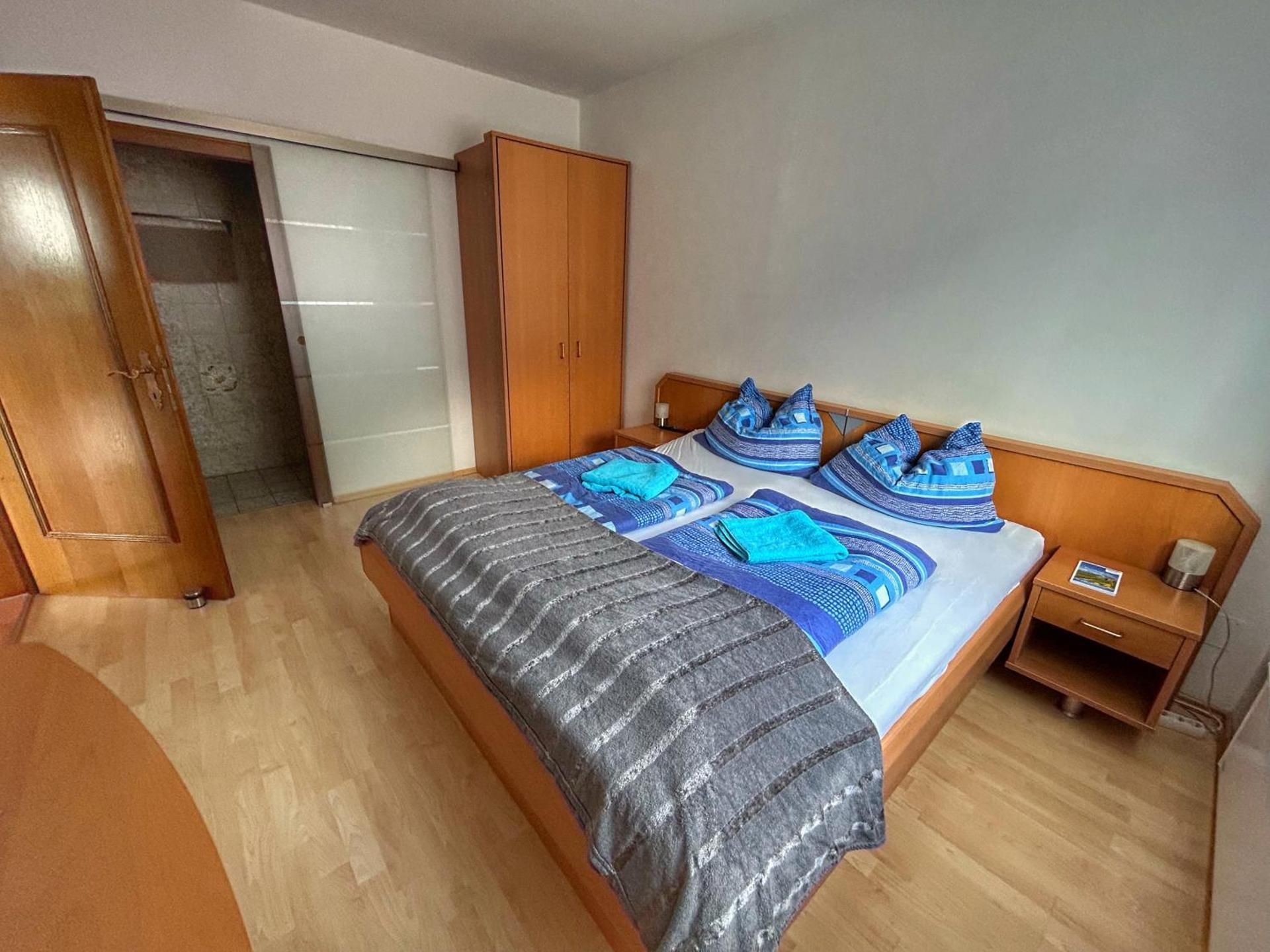 One-Bedroom Apartment with Balcony