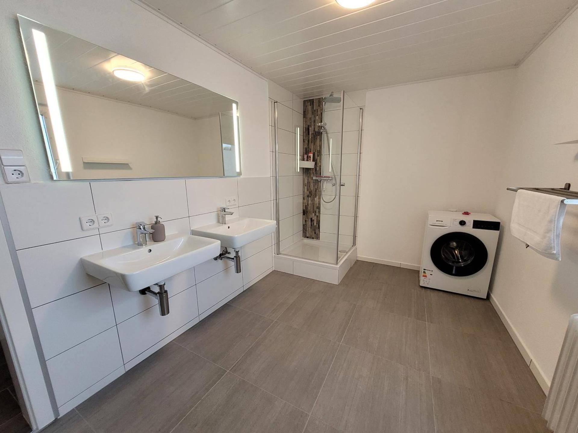 Four-Bedroom Apartment with Balcony