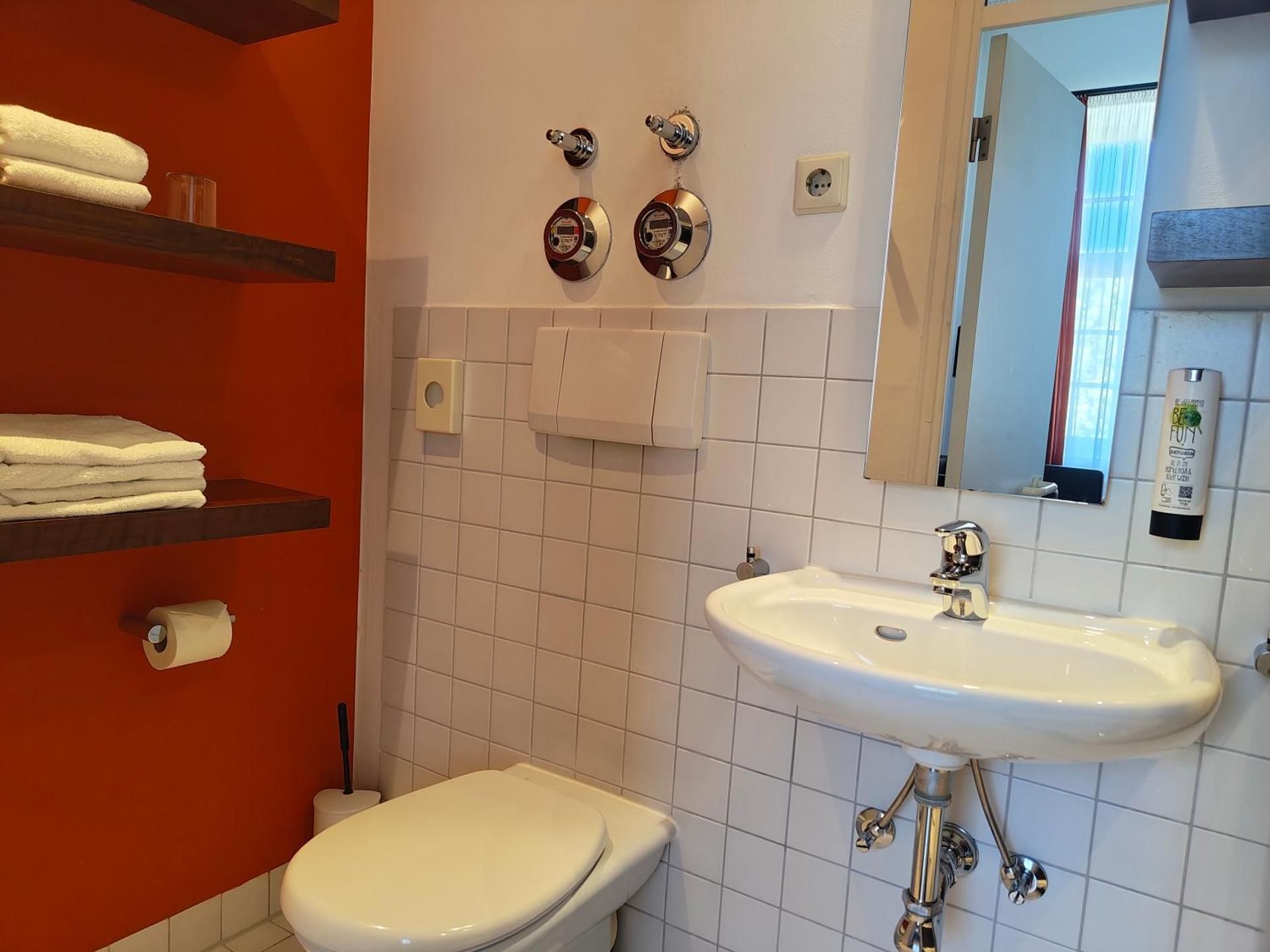 Deluxe Queen Studio