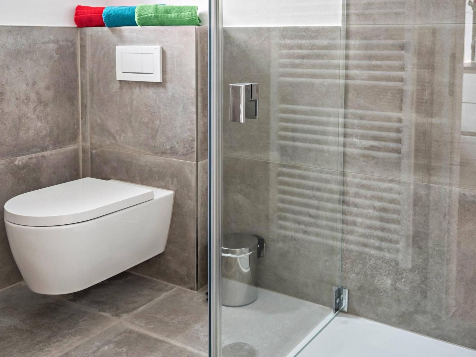 Double or Twin Room with Shared Bathroom