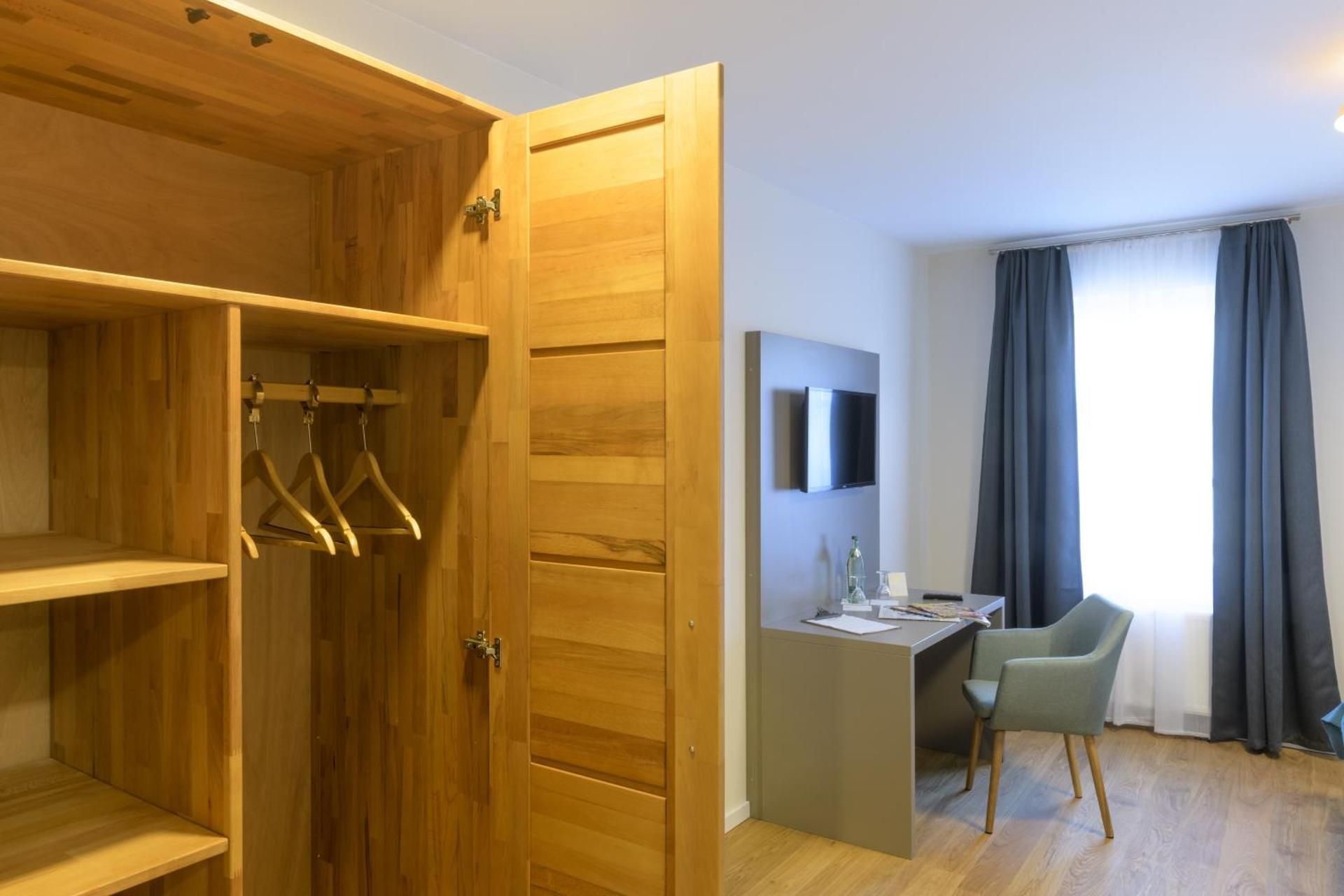 Deluxe Single Room