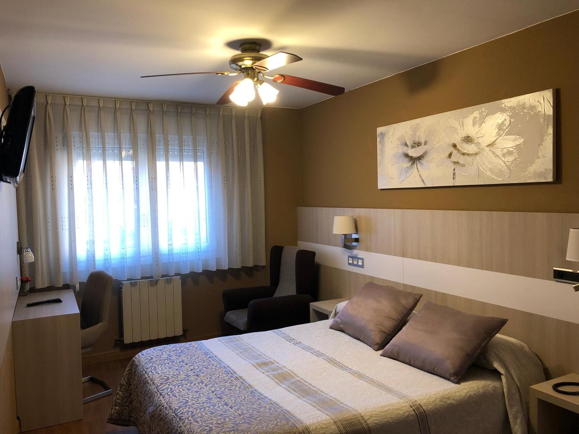 Double or Twin Room with Parking